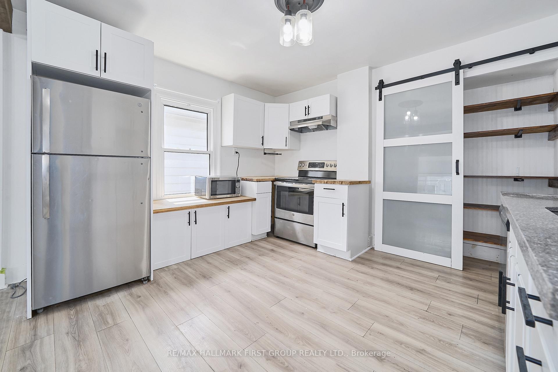Photo 17 of 314 Nassau Street, Oshawa, Vanier — HOMEH
