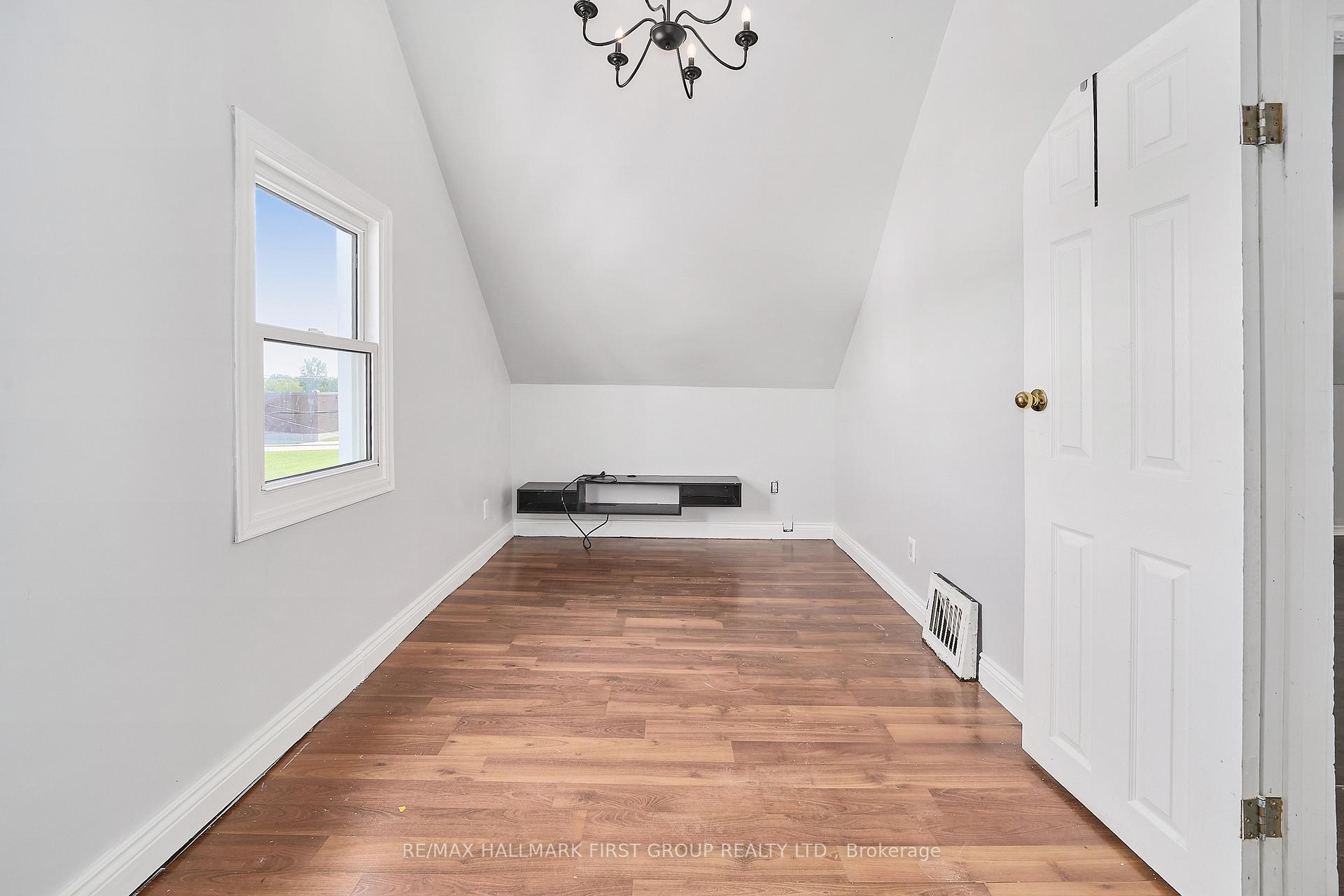 Photo 28 of 314 Nassau Street, Oshawa, Vanier — HOMEH