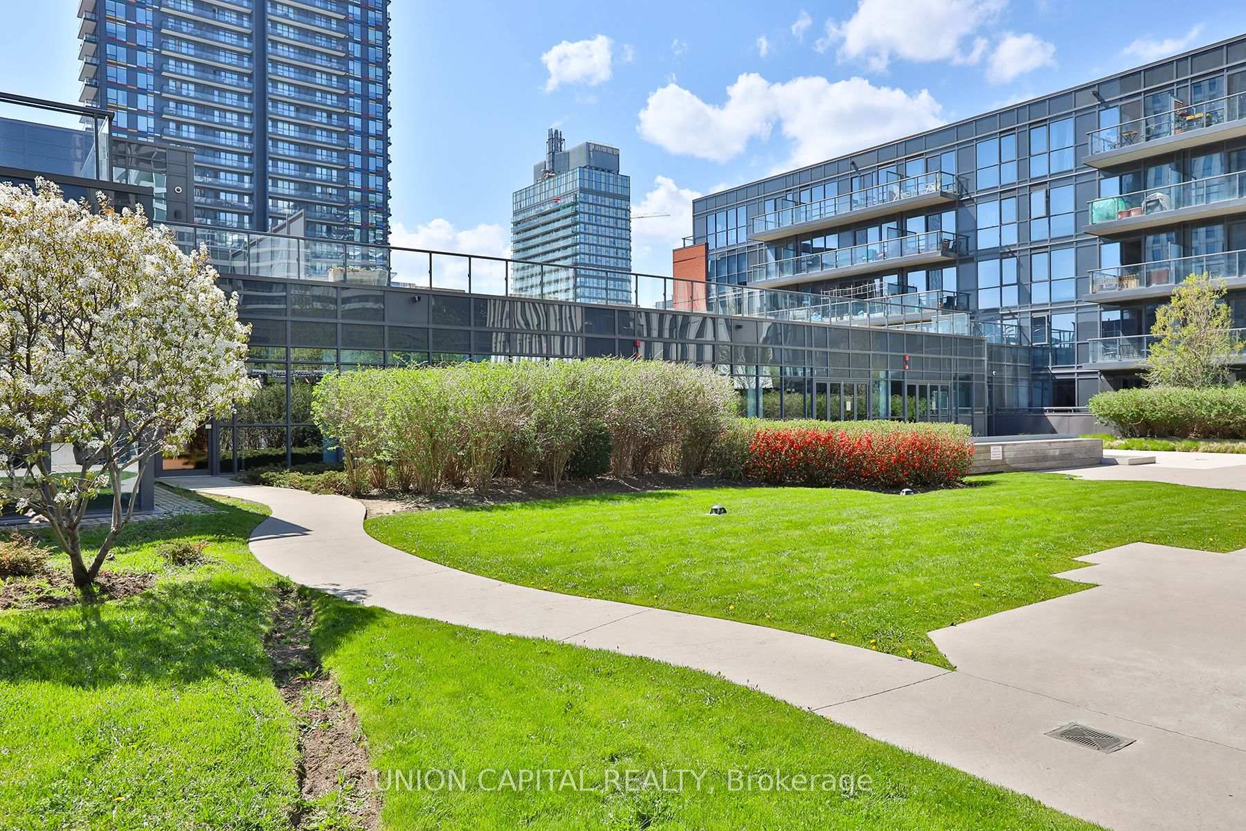 Photo 14 of Unit 417, 170 Sumach Street, Toronto, Regent Park — HOMEH