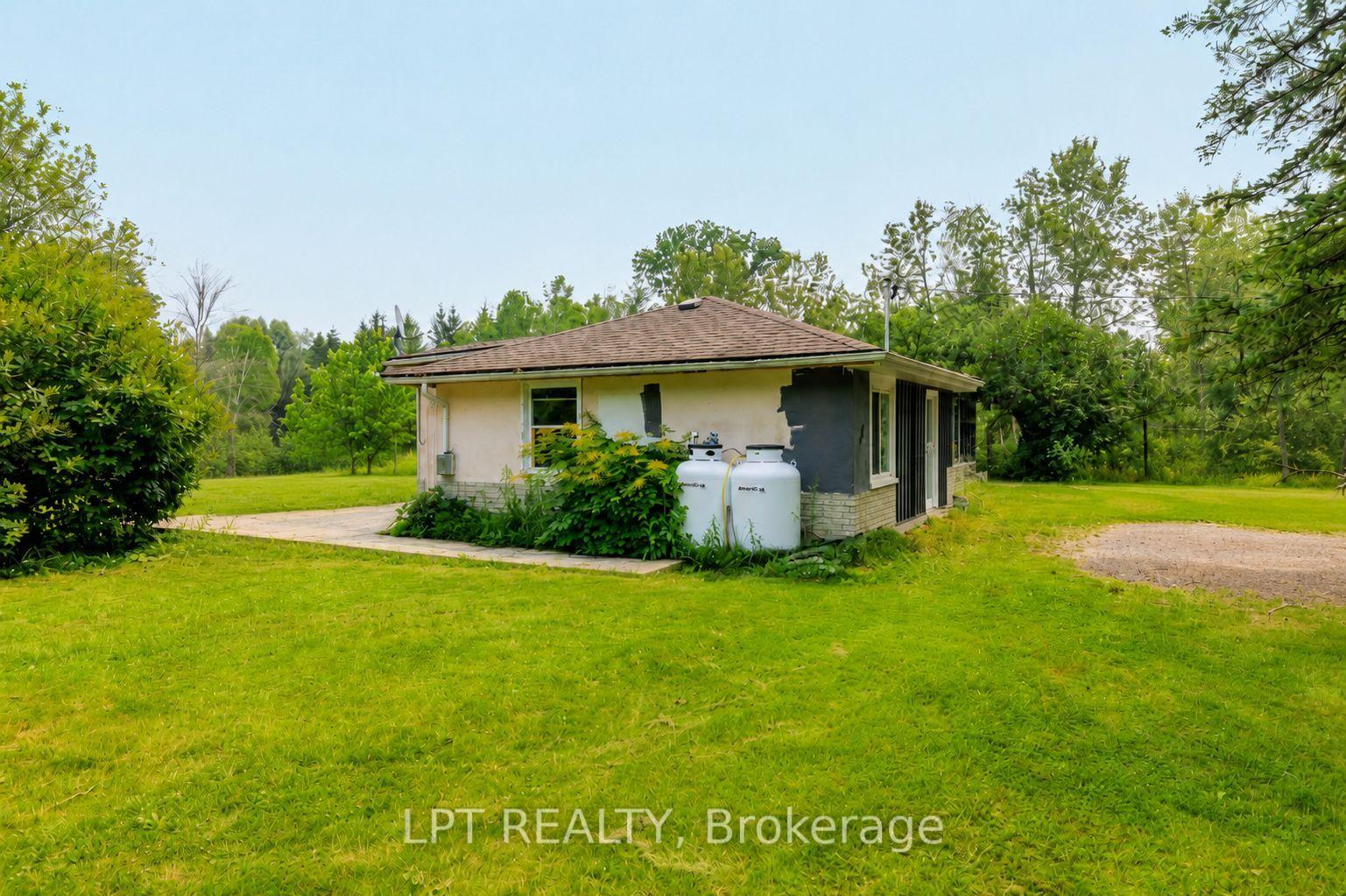 Photo 13 of 23983 Weirs Side Road, Georgina, Pefferlaw — HOMEH