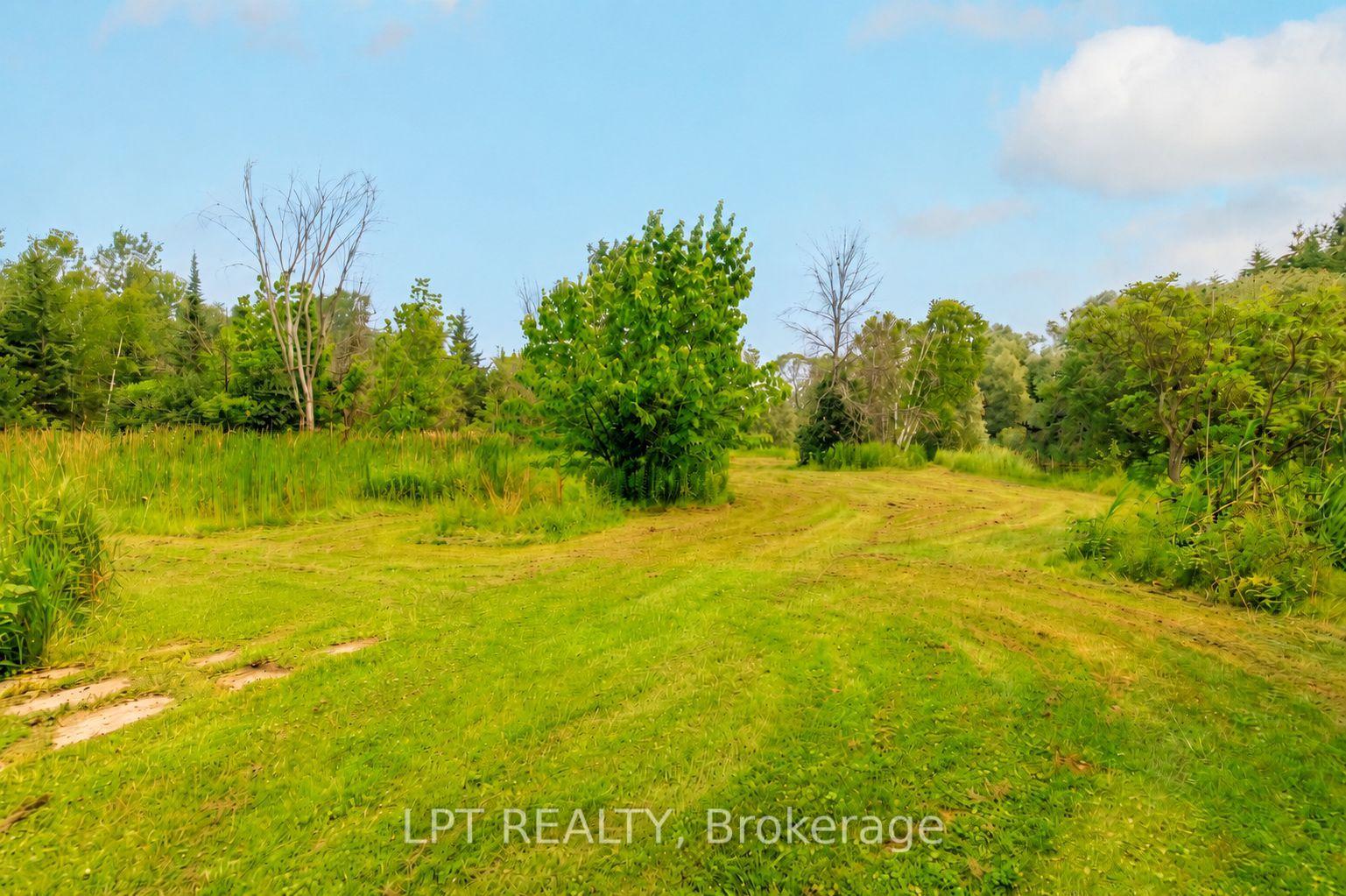 Photo 16 of 23983 Weirs Side Road, Georgina, Pefferlaw — HOMEH