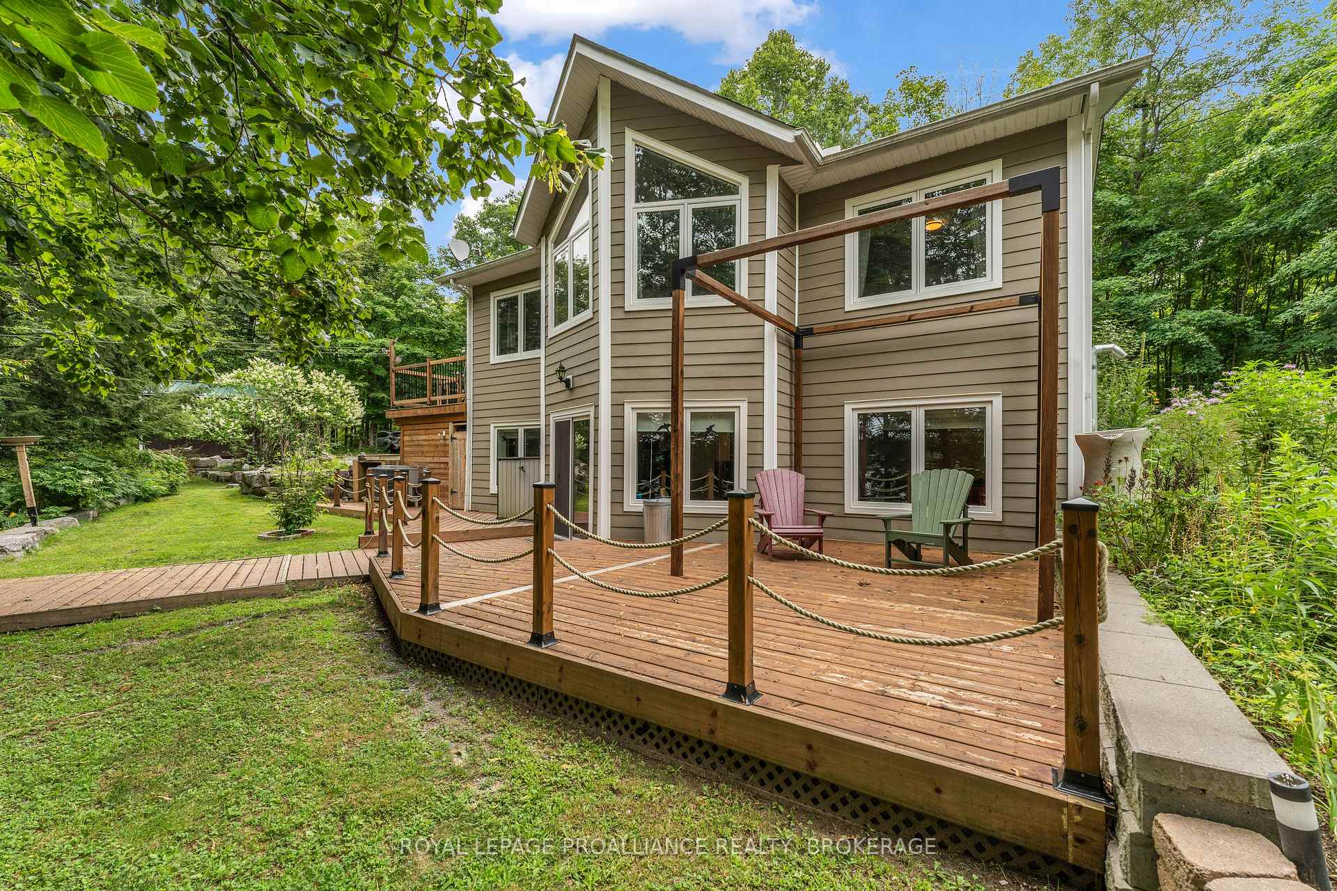 Photo of 1082 Spring Mill Lane, Perth Road