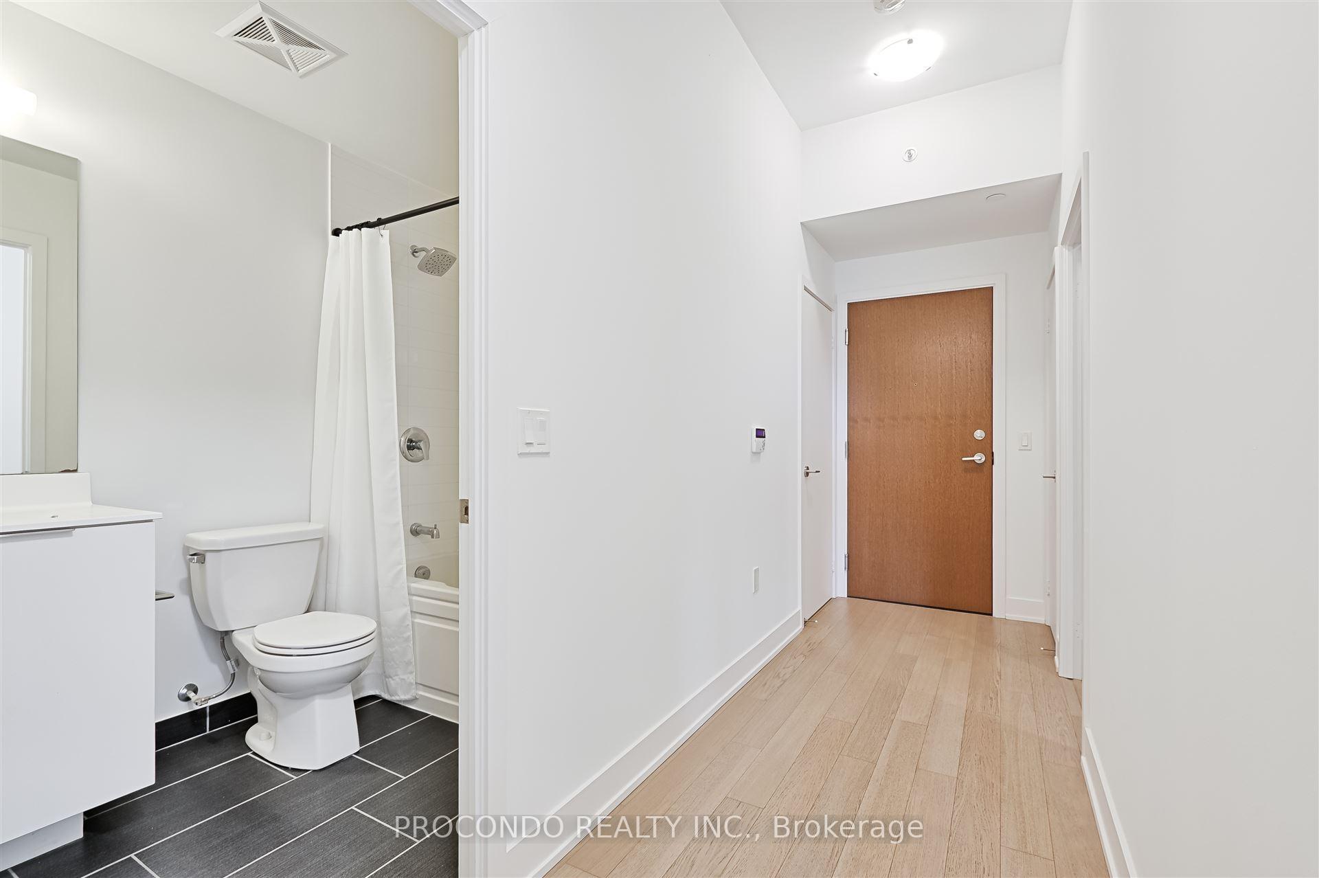 Photo 10 of Unit 434, 30 Shore Breeze Drive, Etobicoke, Mimico — HOMEH