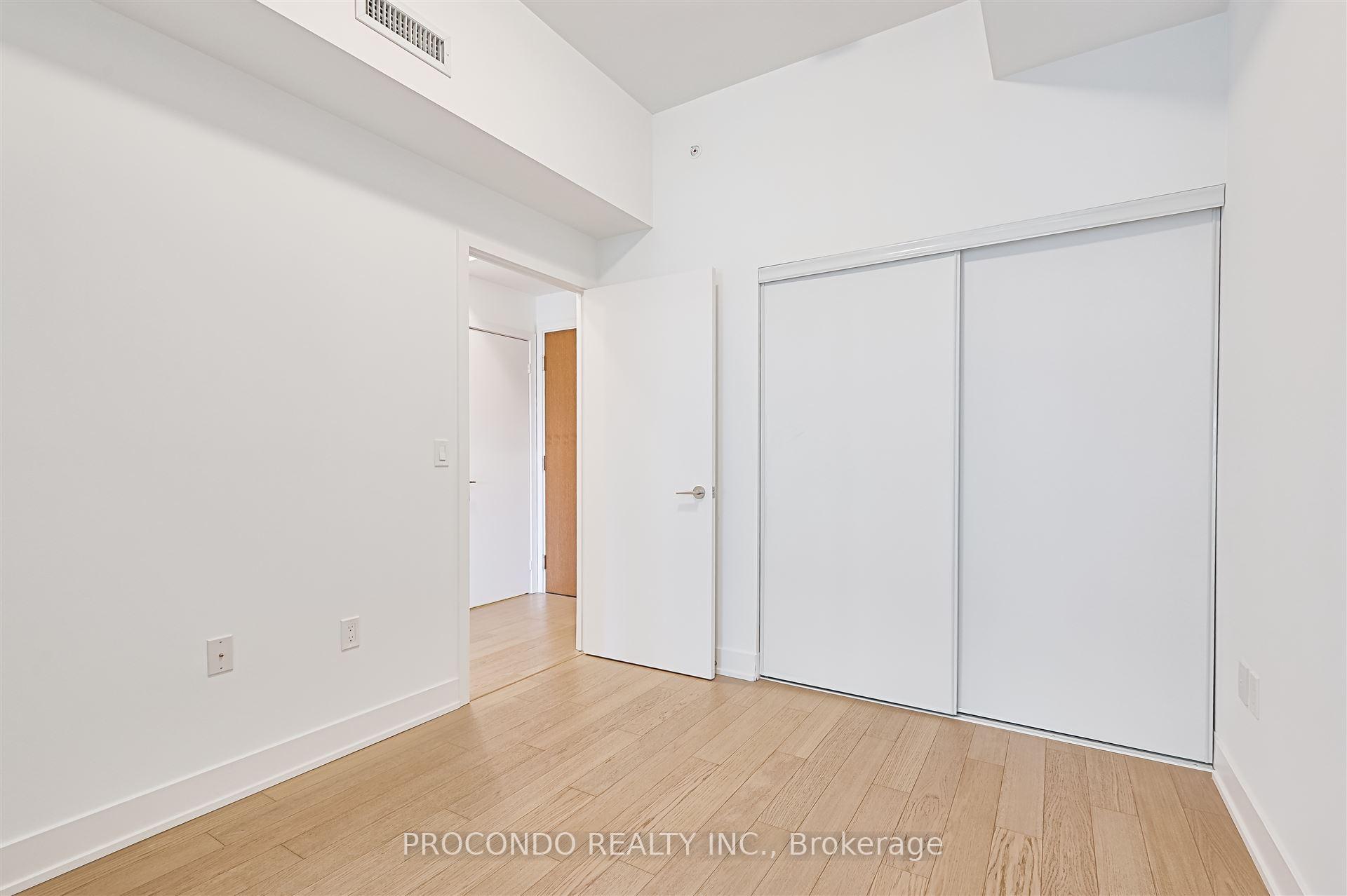 Photo 15 of Unit 434, 30 Shore Breeze Drive, Etobicoke, Mimico — HOMEH