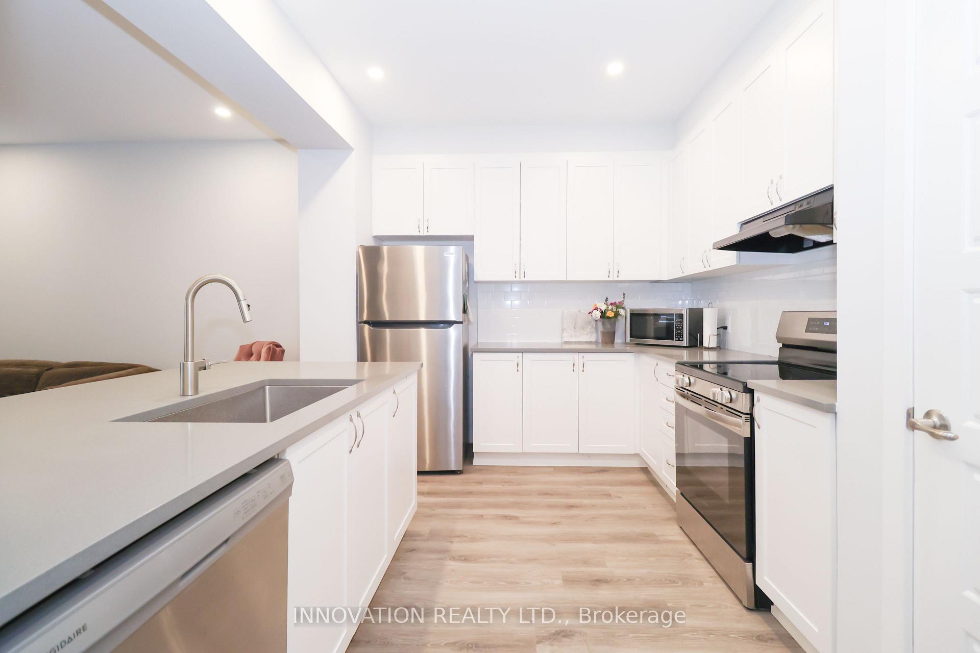 Photo 13 of 36 Stitch Mews, Ottawa, Goulbourn Twp From Franktown Rd/South To Rideau — HOMEH