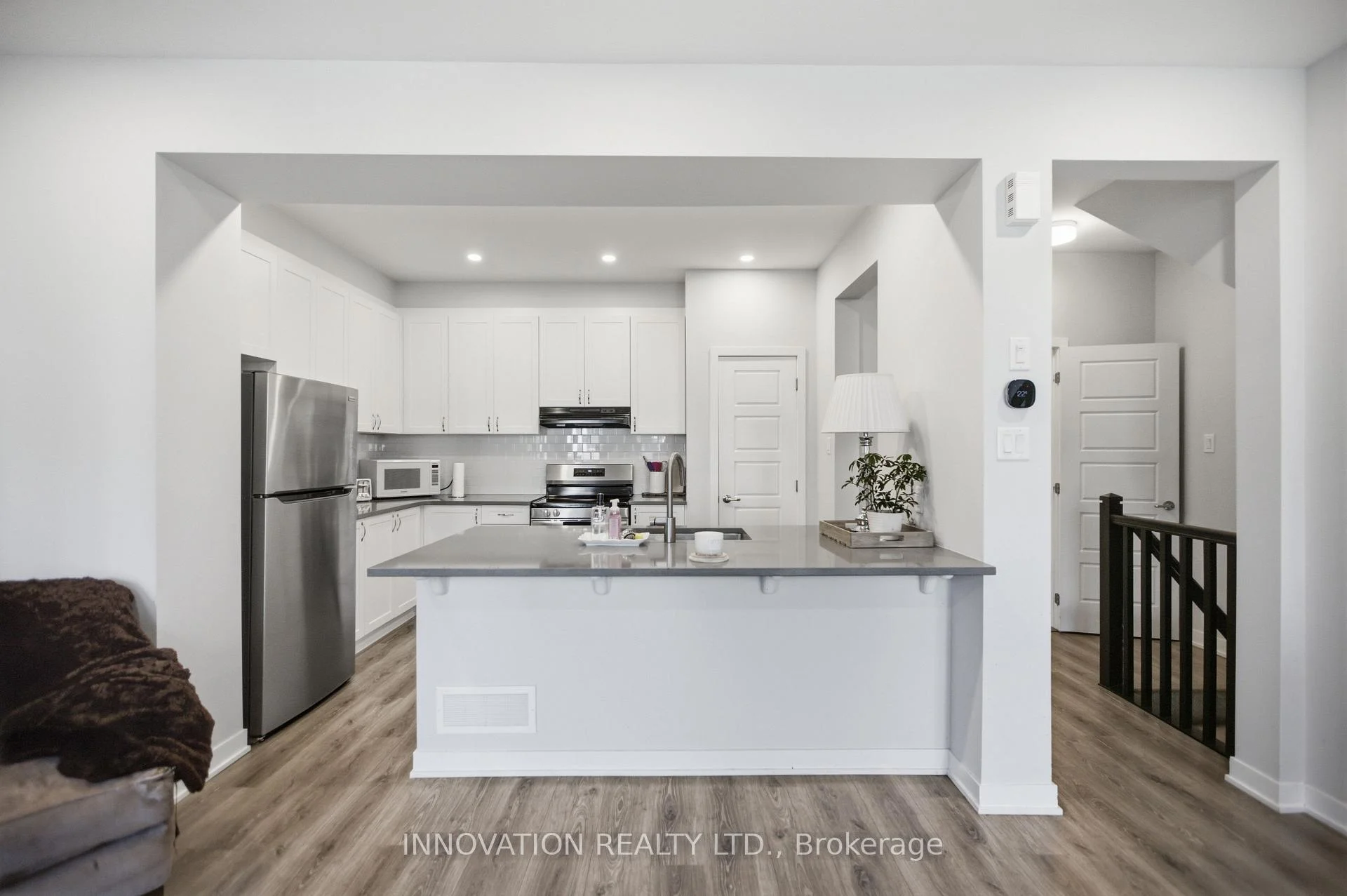 Photo 20 of 36 Stitch Mews, Ottawa, Goulbourn Twp From Franktown Rd/South To Rideau — HOMEH