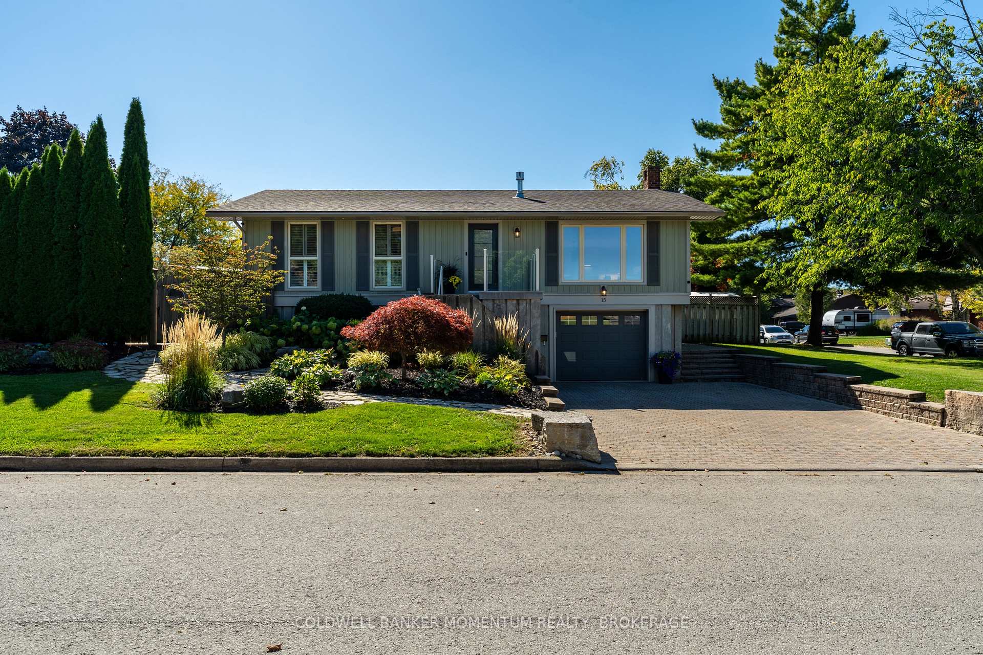Photo 5 of 15 The Cedars Street, St. Catharines, Vine/Linwell — HOMEH