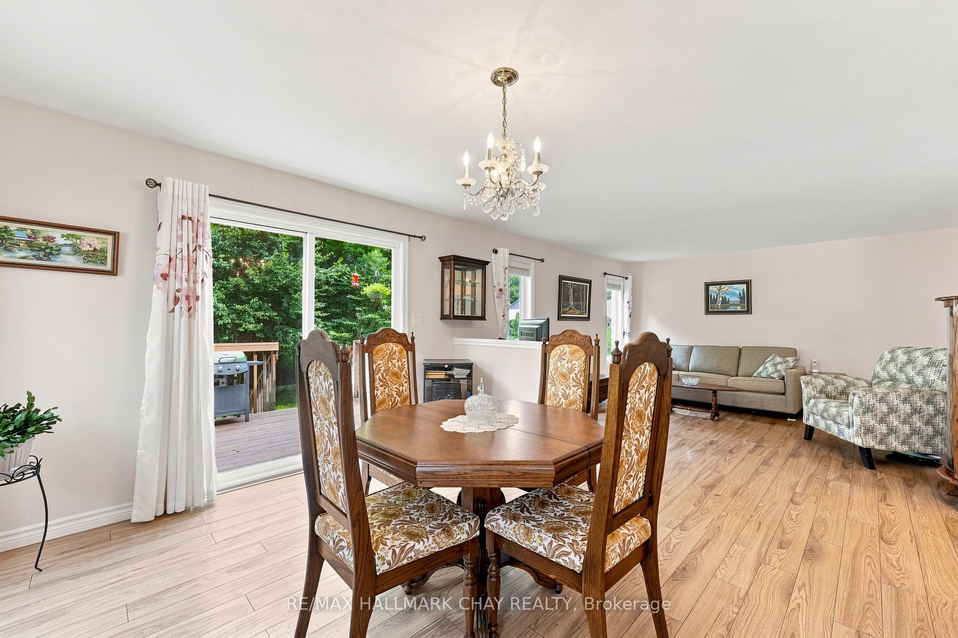 Photo 13 of 156 Pineridge Gate, Gravenhurst, Wood (Gravenhurst) — HOMEH