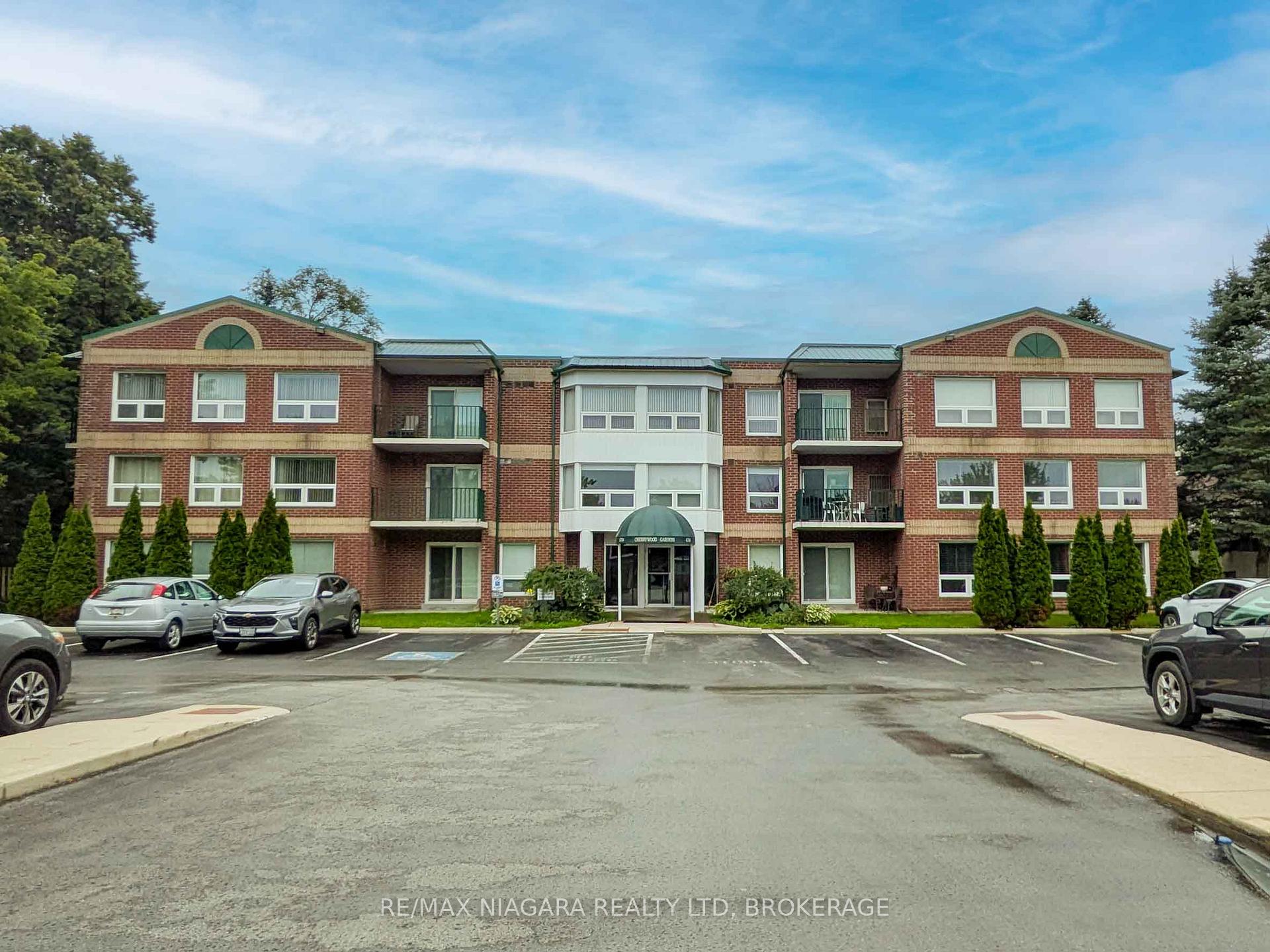 Front of Unit 203, 6704 Thorold Stone Road