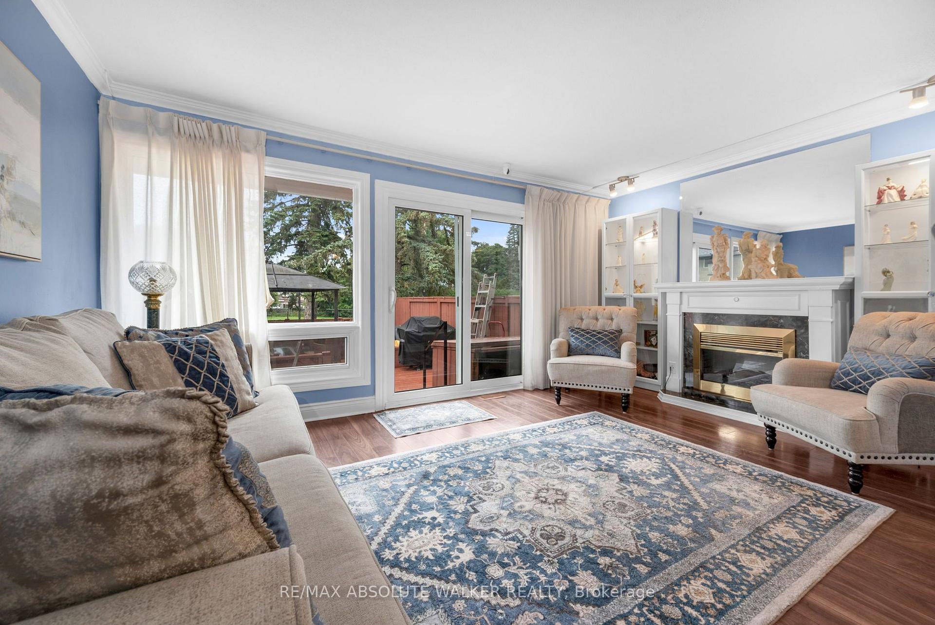 Photo 5 of 1752 Stonehenge Crescent, Ottawa, Pineview — HOMEH