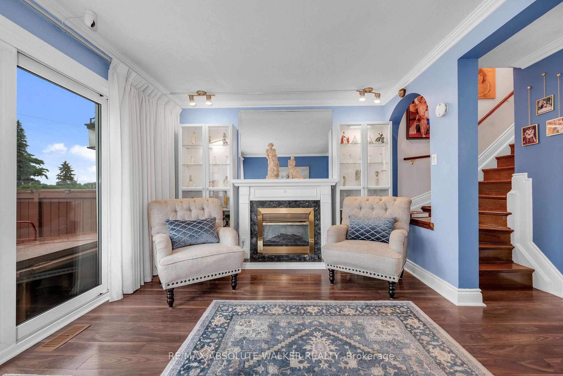 Photo 8 of 1752 Stonehenge Crescent, Ottawa, Pineview — HOMEH