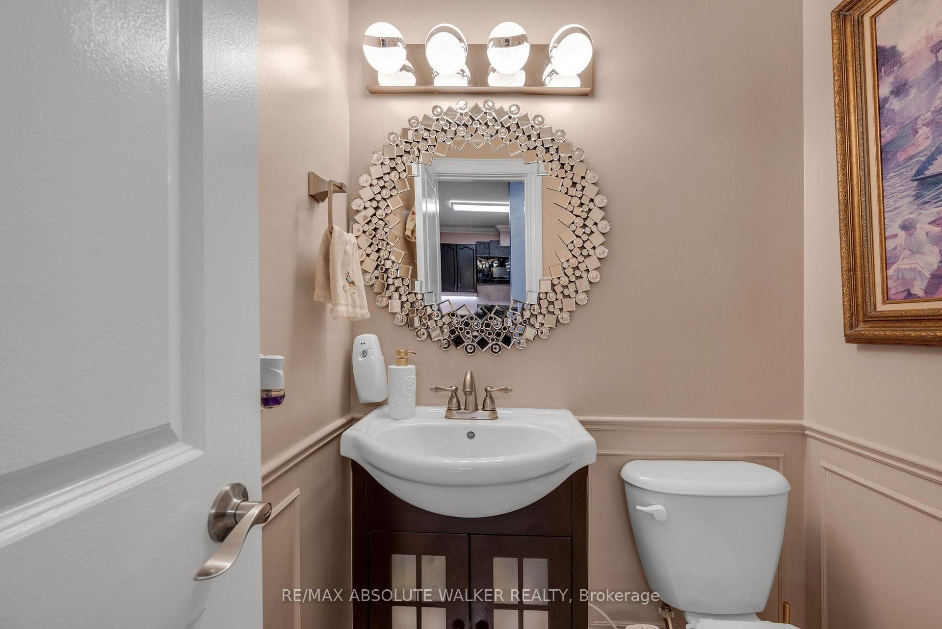 Photo 14 of 1752 Stonehenge Crescent, Ottawa, Pineview — HOMEH