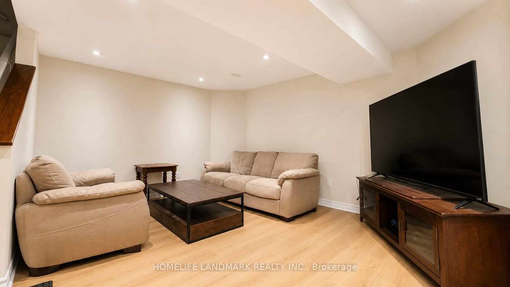 Photo 3 of 29 Woodruff Road, Markham, Cachet — HOMEH