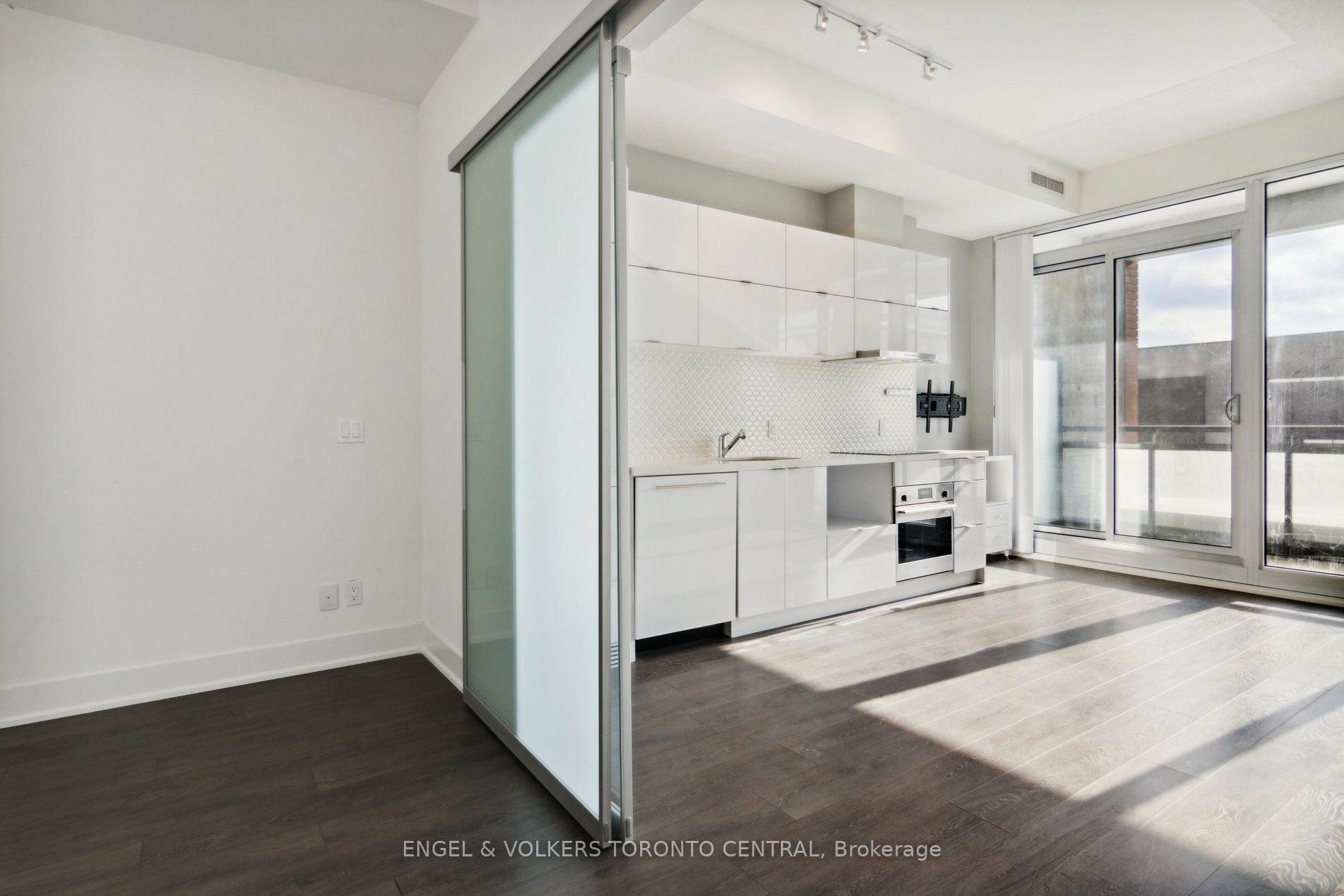 Photo 21 of Unit 401, 180 Enterprise Boulevard, Markham, Unionville — HOMEH