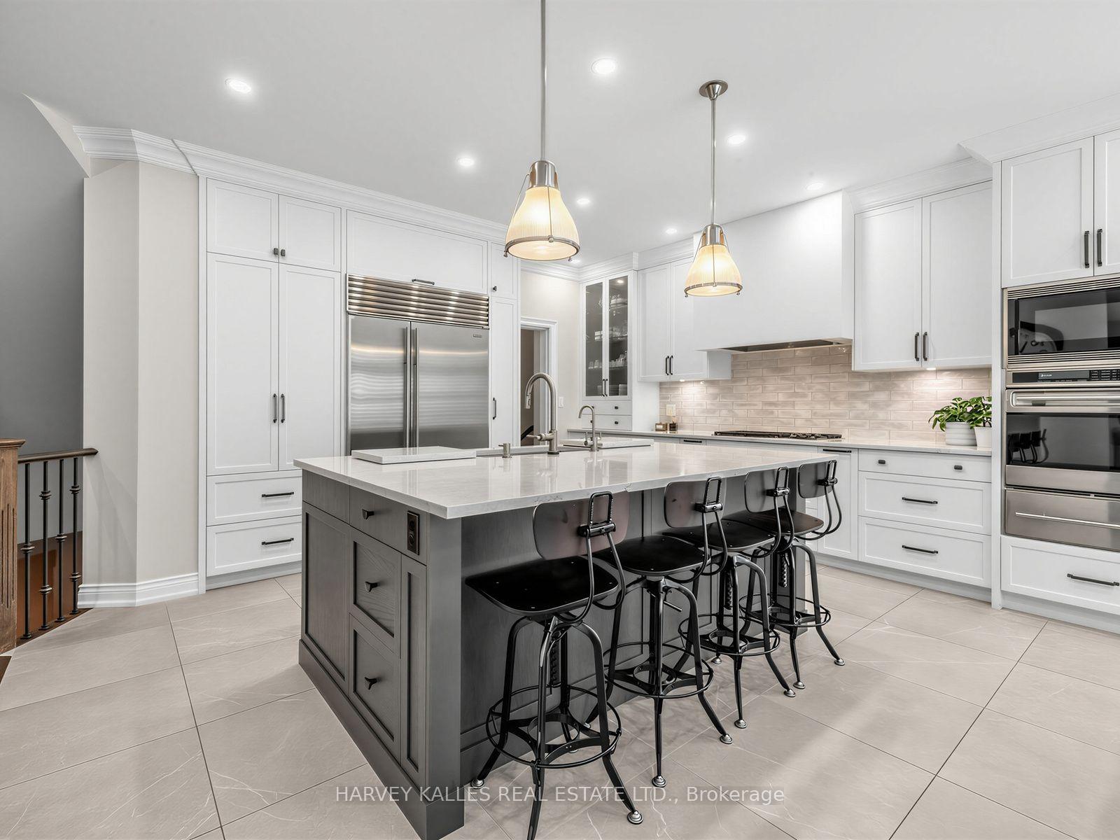 Photo 12 of 40 Altus Park Drive, Vaughan, Patterson — HOMEH