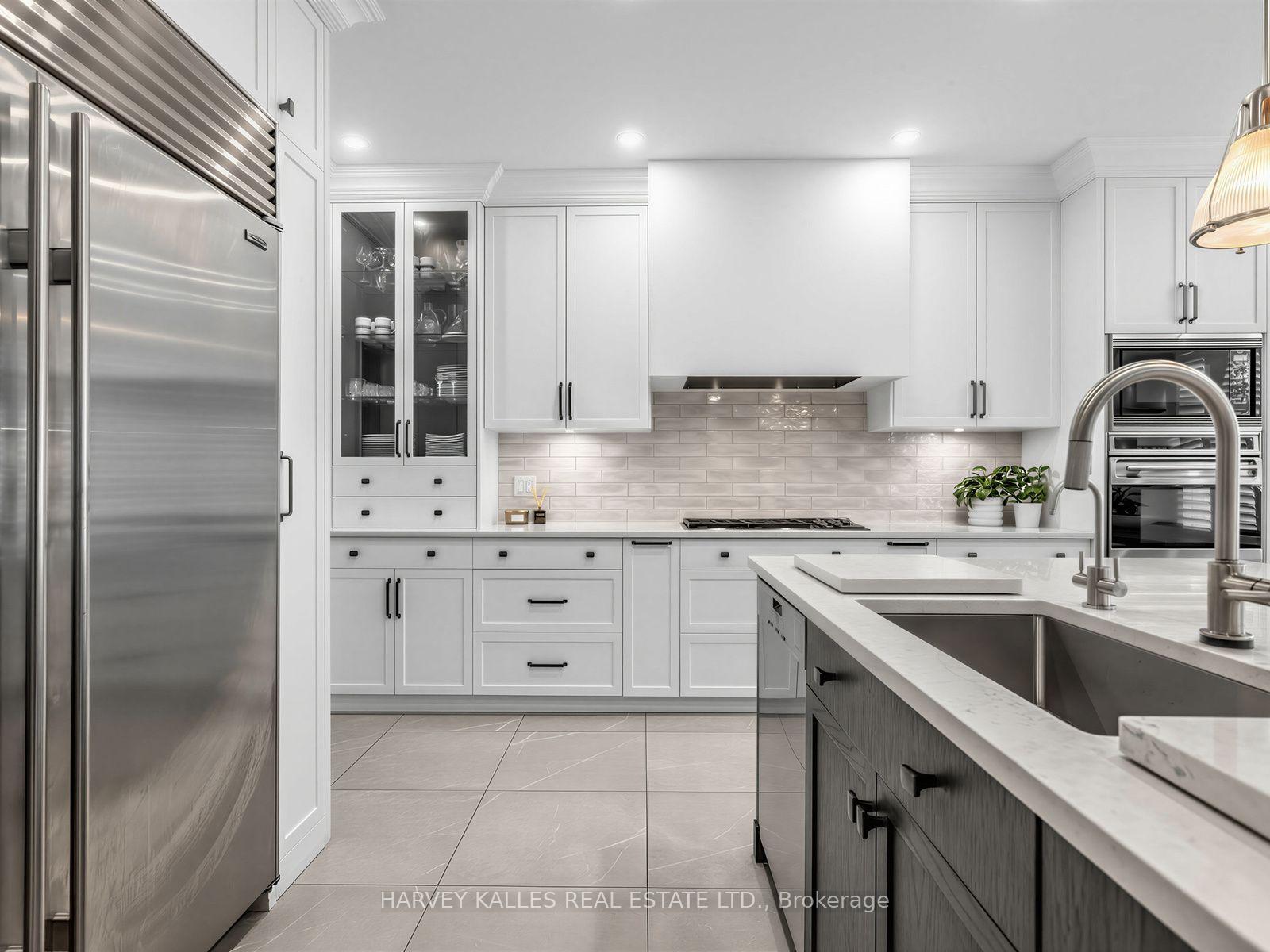 Photo 13 of 40 Altus Park Drive, Vaughan, Patterson — HOMEH