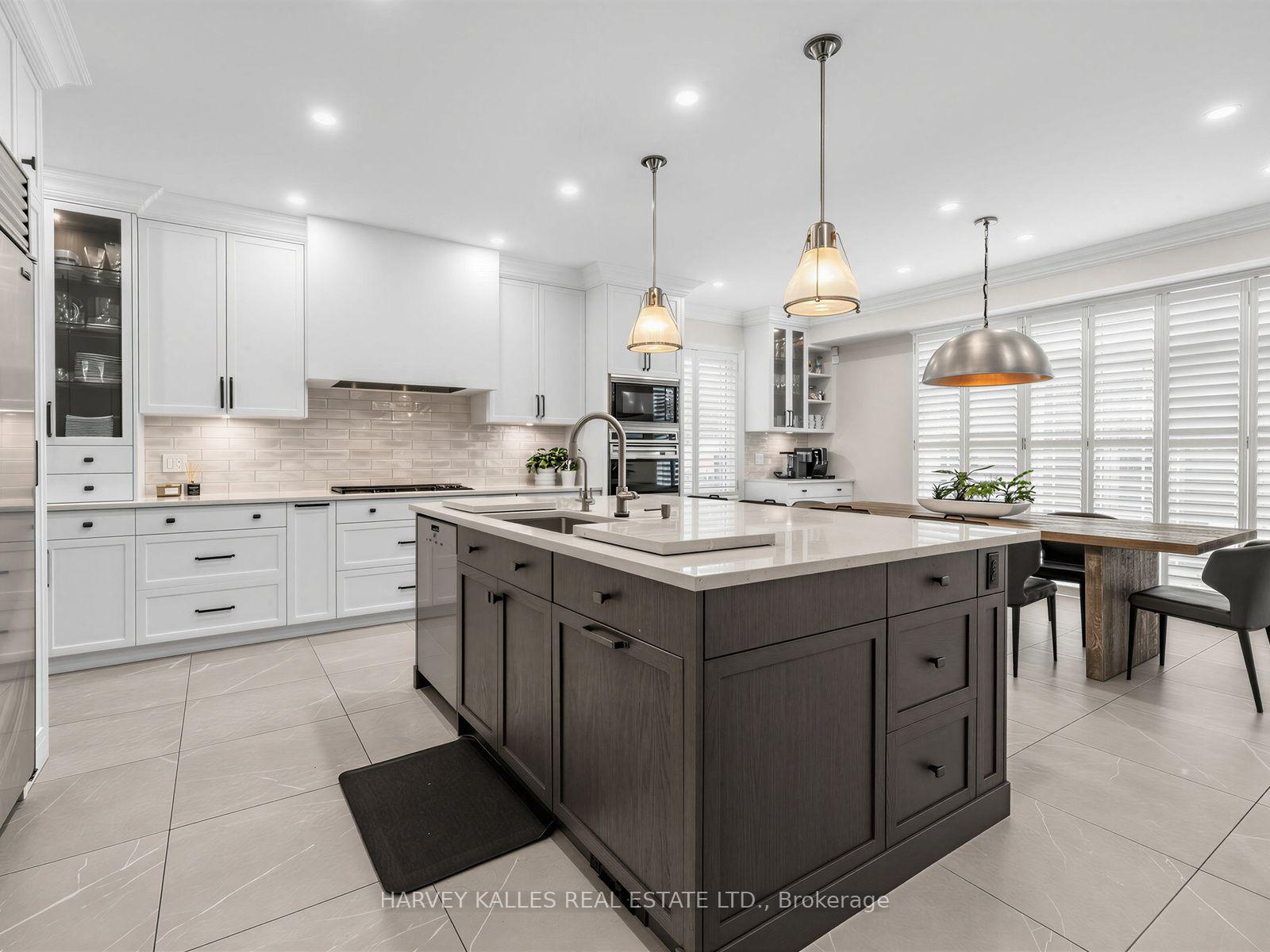 Photo 14 of 40 Altus Park Drive, Vaughan, Patterson — HOMEH