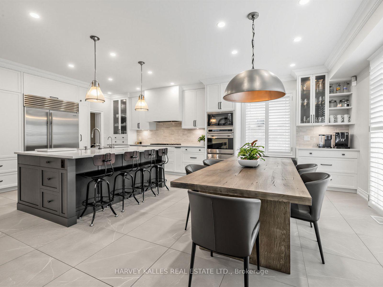 Photo 10 of 40 Altus Park Drive, Vaughan, Patterson — HOMEH