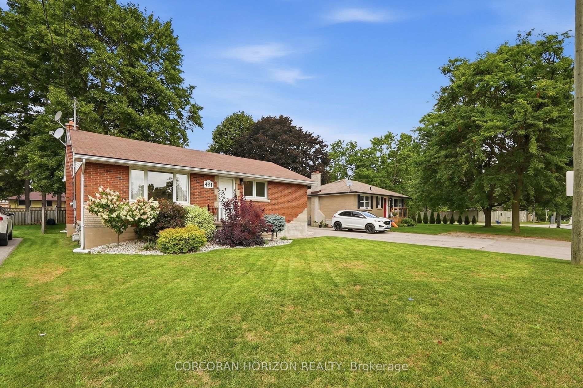Photo 3 of 491 St George Street E, Centre Wellington, Fergus — HOMEH