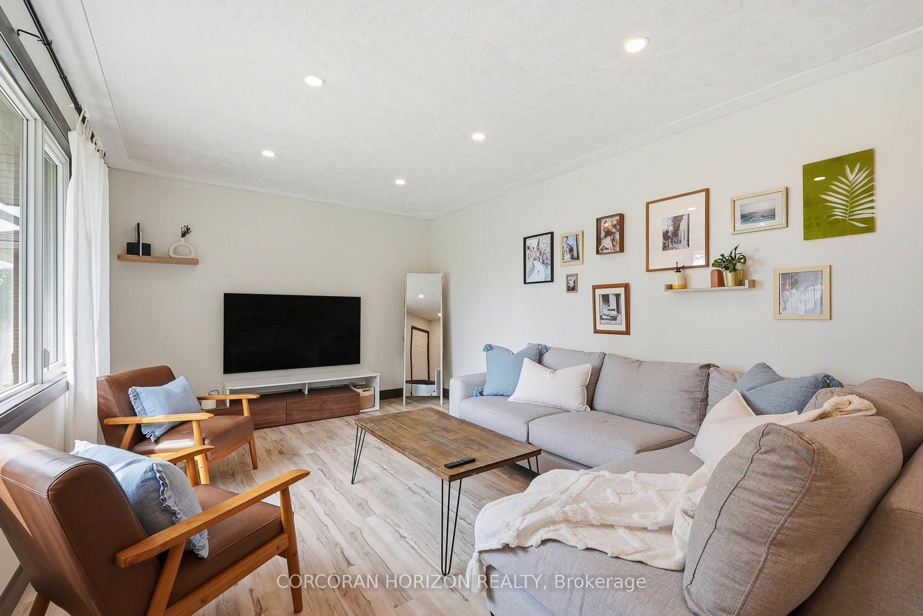 Photo 7 of 491 St George Street E, Centre Wellington, Fergus — HOMEH