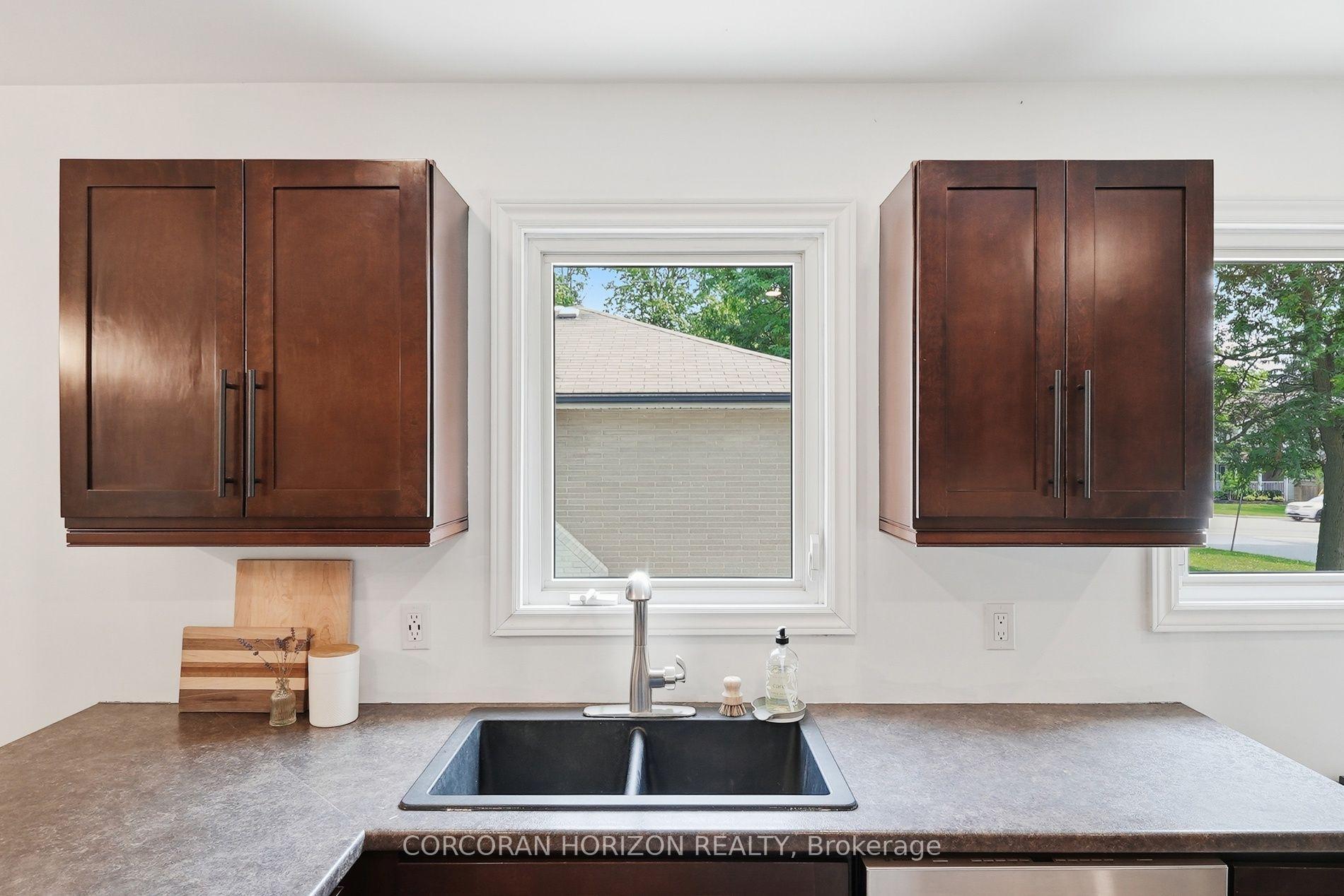 Photo 18 of 491 St George Street E, Centre Wellington, Fergus — HOMEH