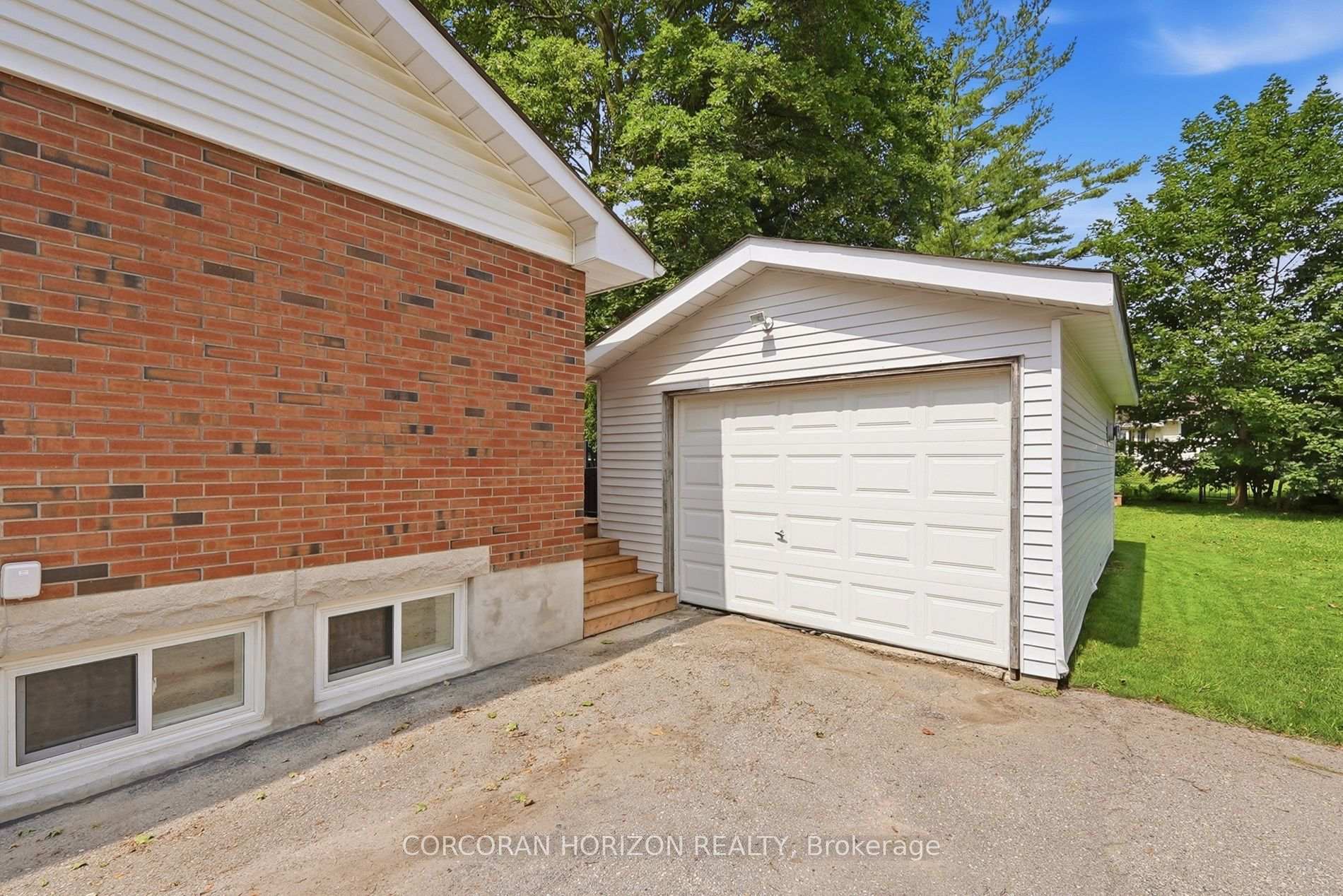 Photo 32 of 491 St George Street E, Centre Wellington, Fergus — HOMEH
