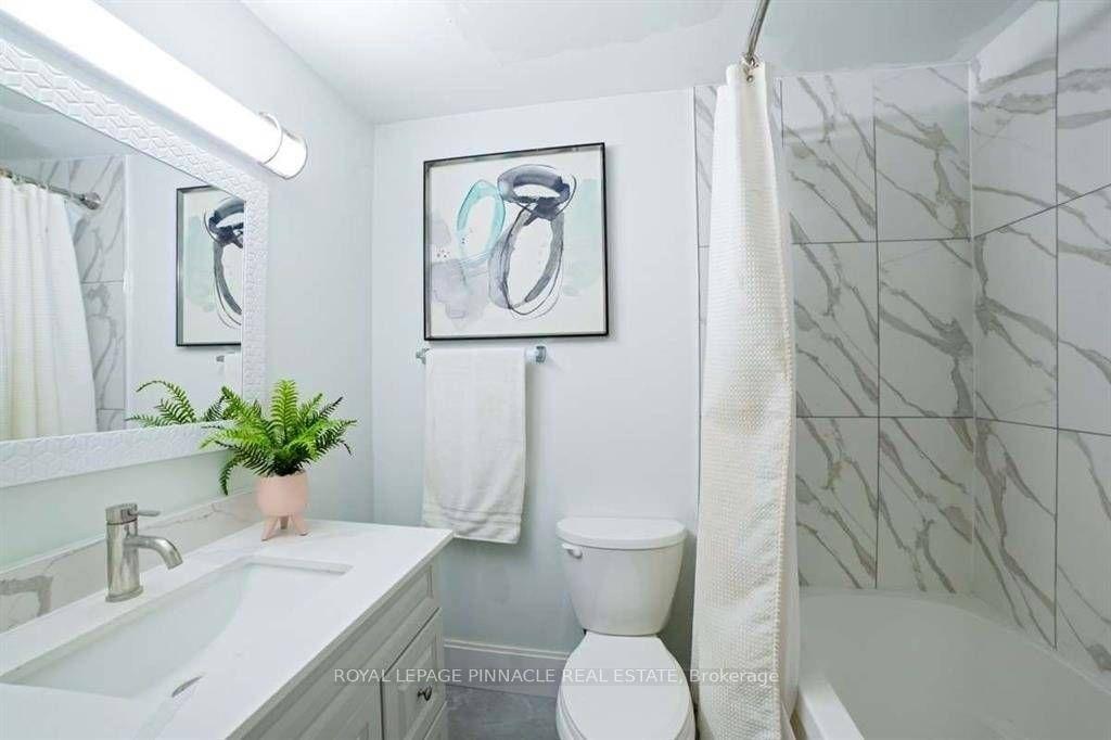 Photo 7 of 733 Parkview Crescent, Cambridge, Preston Heights — HOMEH