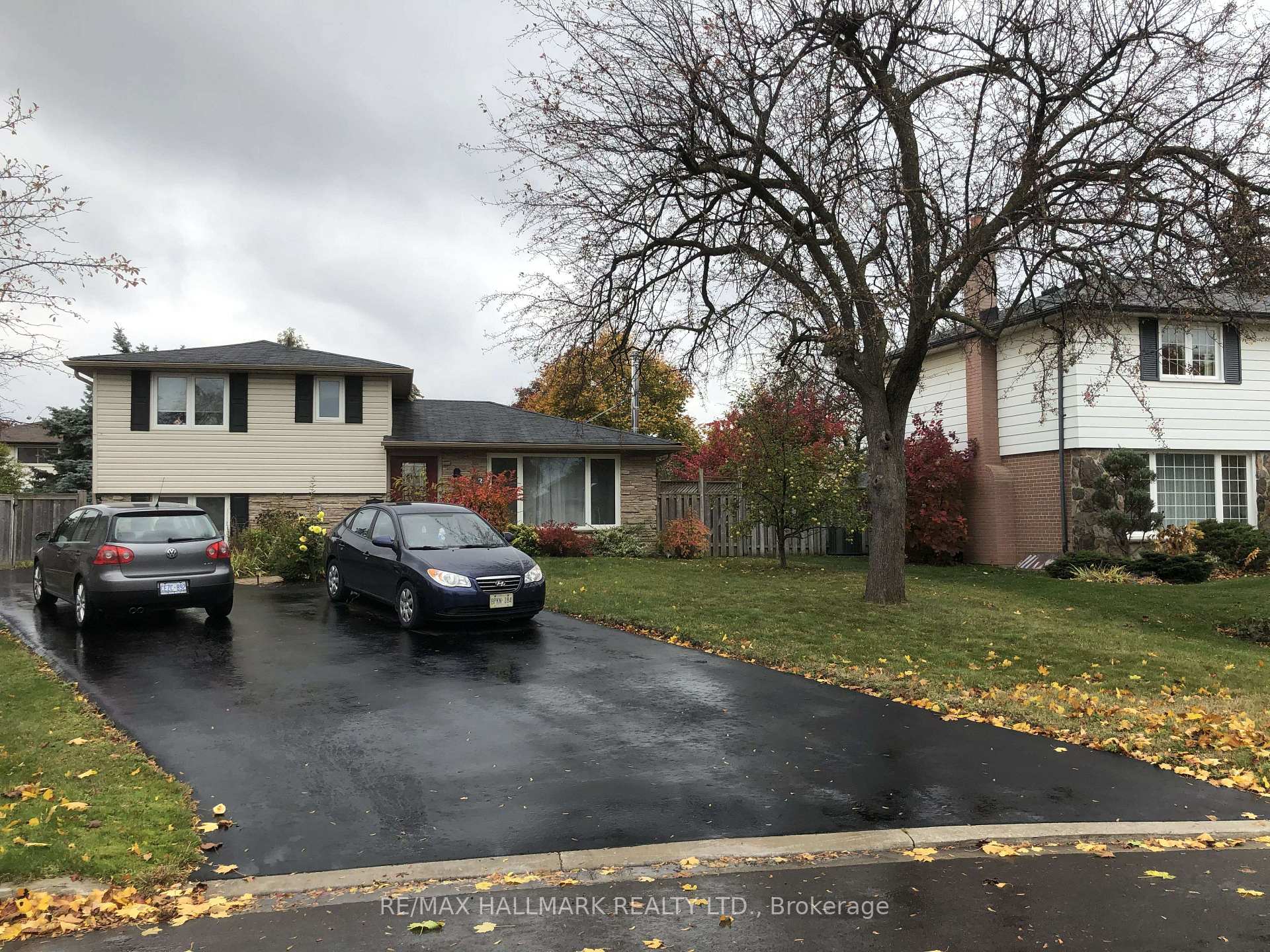 Photo 2 of Unit Main Floor, 42 Abbey Road, Brampton, Brampton East — HOMEH