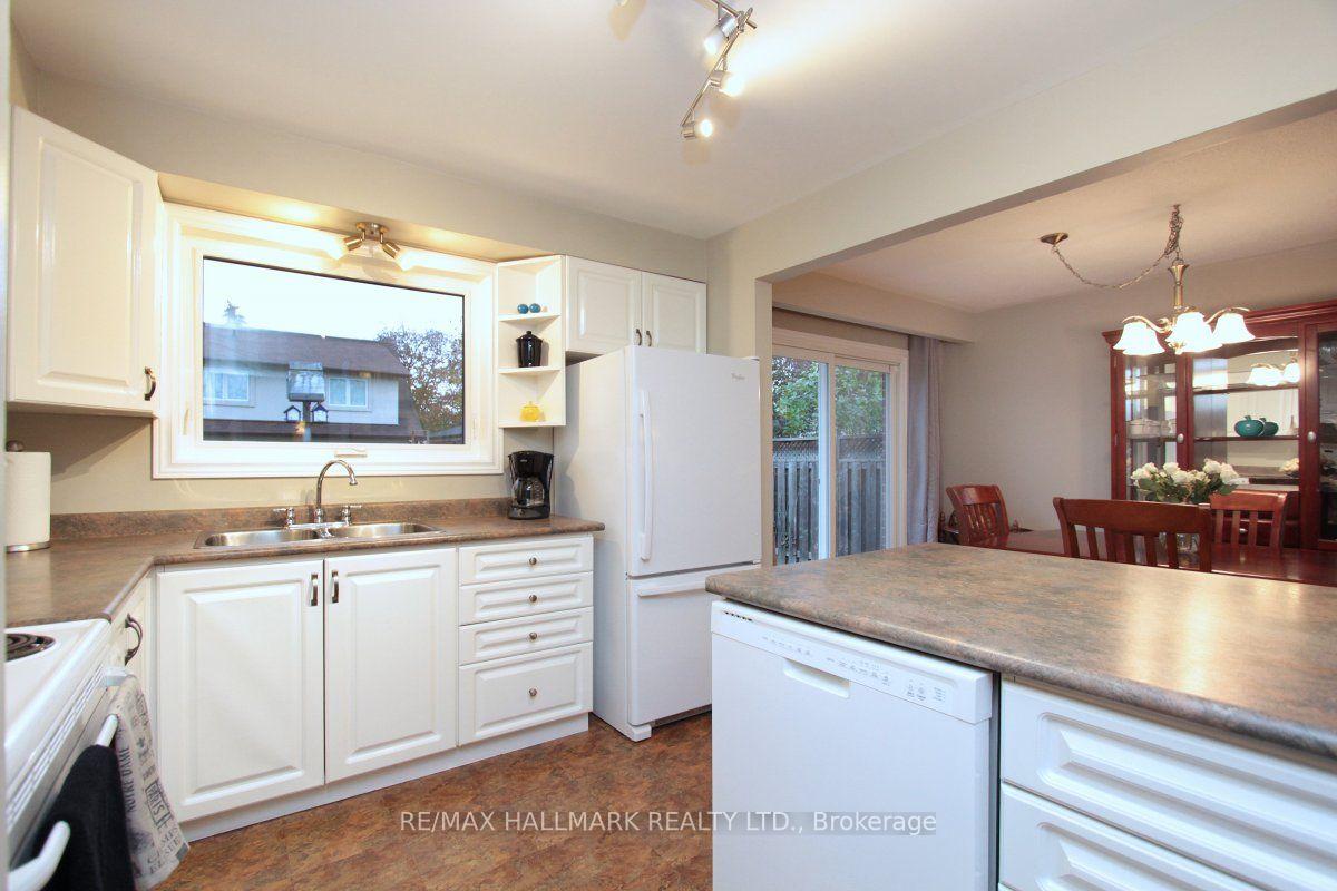 Photo 14 of Unit Main Floor, 42 Abbey Road, Brampton, Brampton East — HOMEH