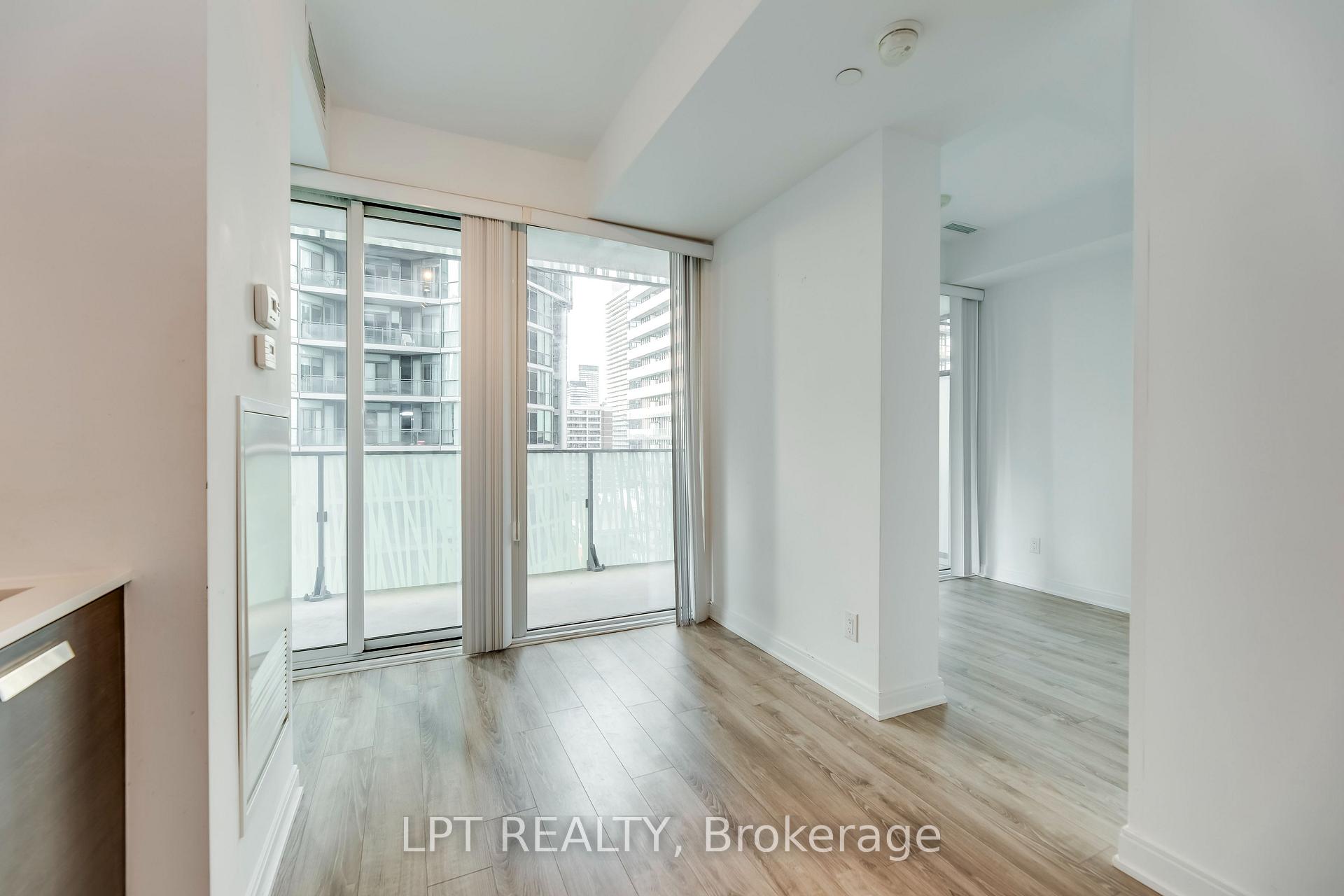 Photo 7 of Unit 1403, 42 Charles Street E, Toronto, Church-Yonge Corridor — HOMEH