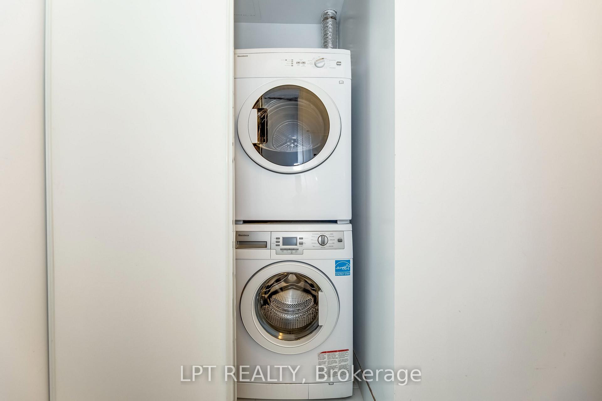 Photo 11 of Unit 1403, 42 Charles Street E, Toronto, Church-Yonge Corridor — HOMEH