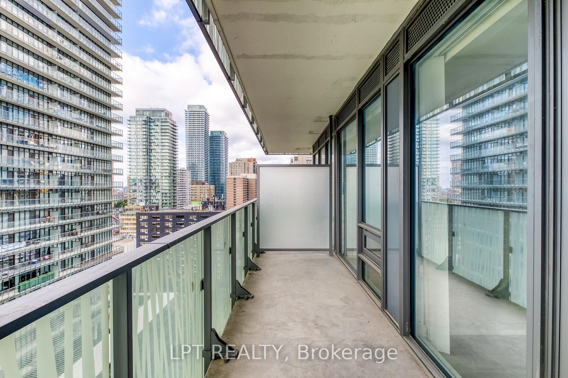 Photo 13 of Unit 1403, 42 Charles Street E, Toronto, Church-Yonge Corridor — HOMEH