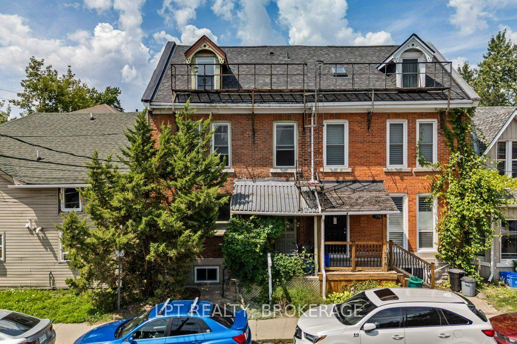 Photo 1 of 374 Barrie Street, Kingston, East of Sir John A. Blvd — HOMEH