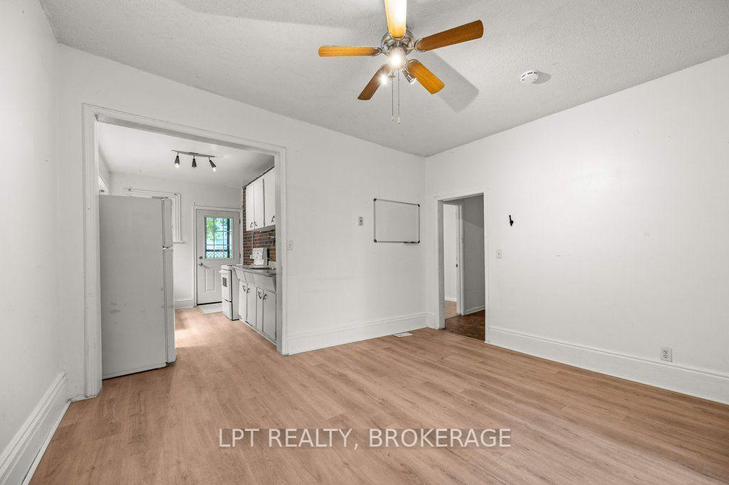 Photo 9 of 374 Barrie Street, Kingston, East of Sir John A. Blvd — HOMEH