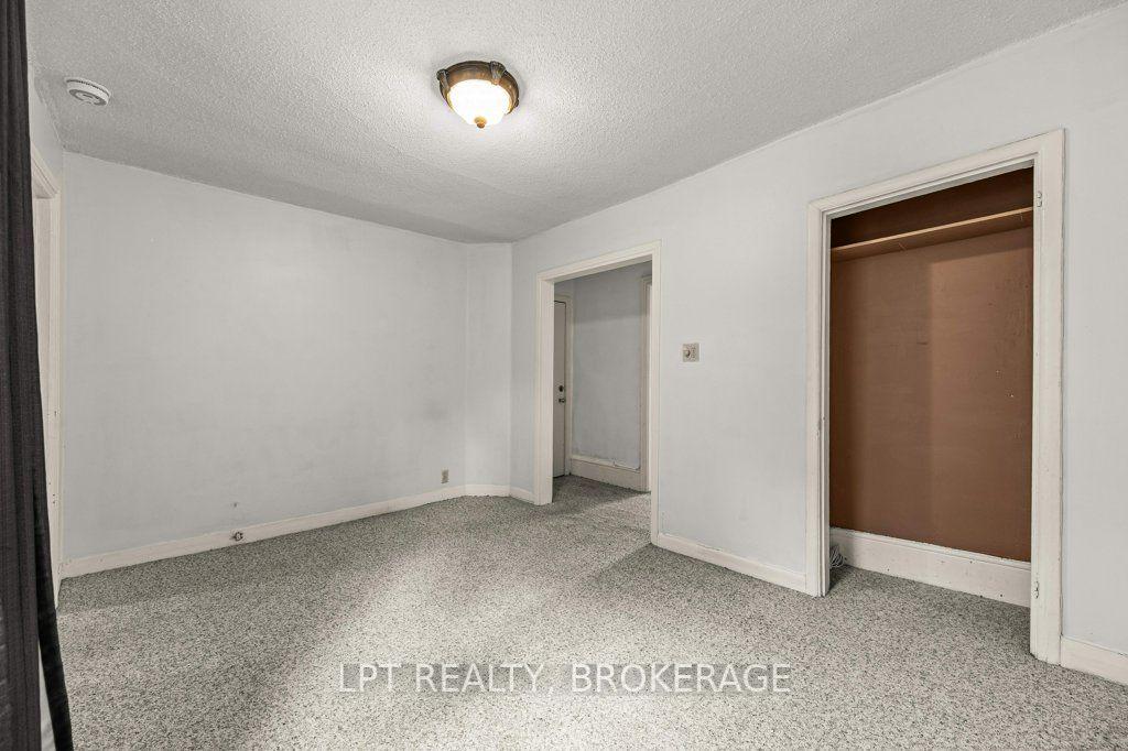 Photo 22 of 374 Barrie Street, Kingston, East of Sir John A. Blvd — HOMEH