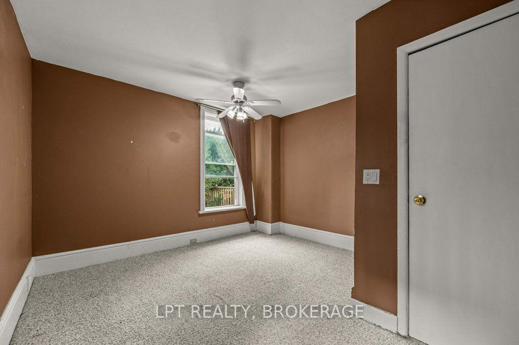 Photo 26 of 374 Barrie Street, Kingston, East of Sir John A. Blvd — HOMEH