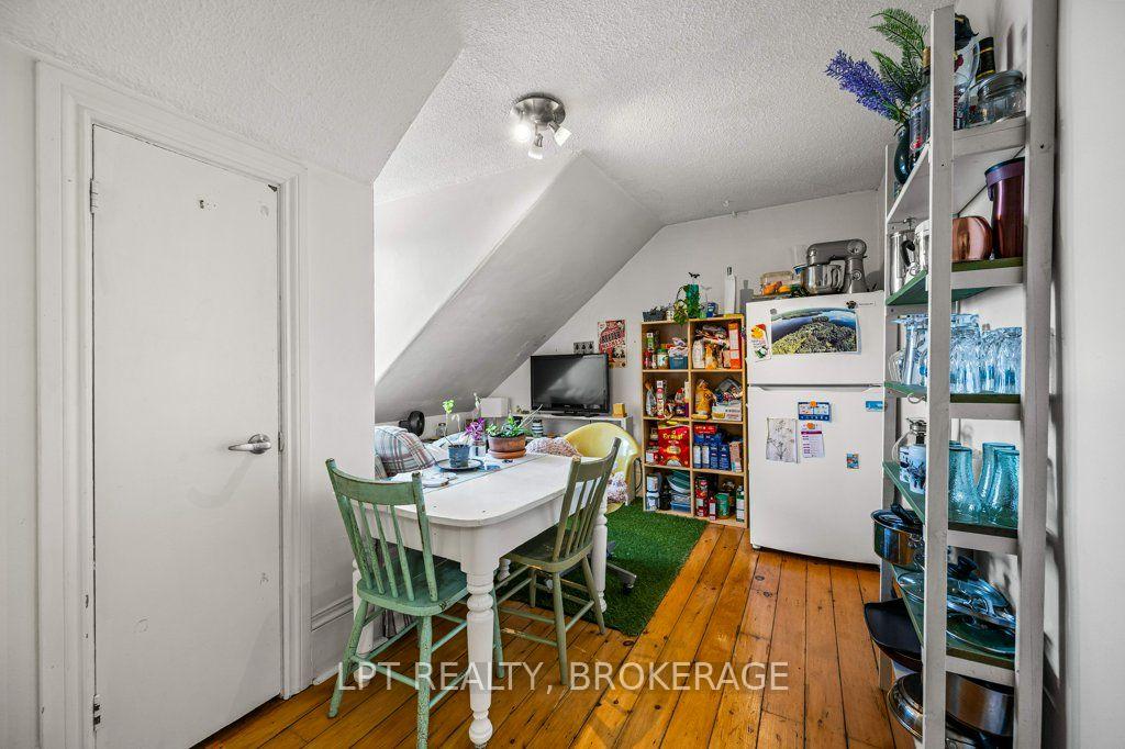 Photo 38 of 374 Barrie Street, Kingston, East of Sir John A. Blvd — HOMEH