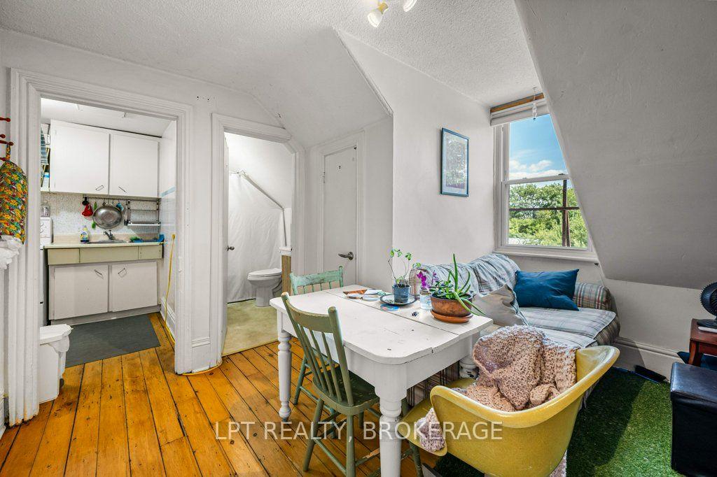 Photo 39 of 374 Barrie Street, Kingston, East of Sir John A. Blvd — HOMEH