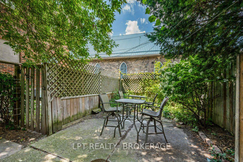 Photo 47 of 374 Barrie Street, Kingston, East of Sir John A. Blvd — HOMEH