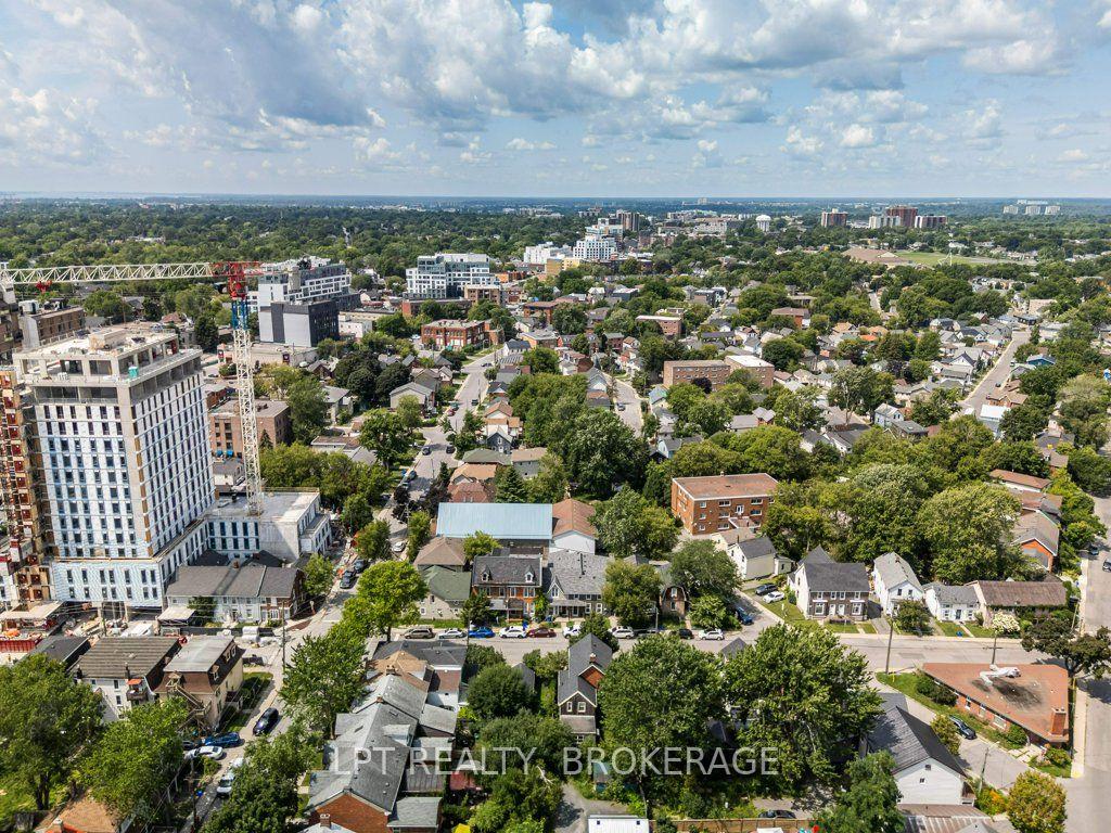 Photo 49 of 374 Barrie Street, Kingston, East of Sir John A. Blvd — HOMEH