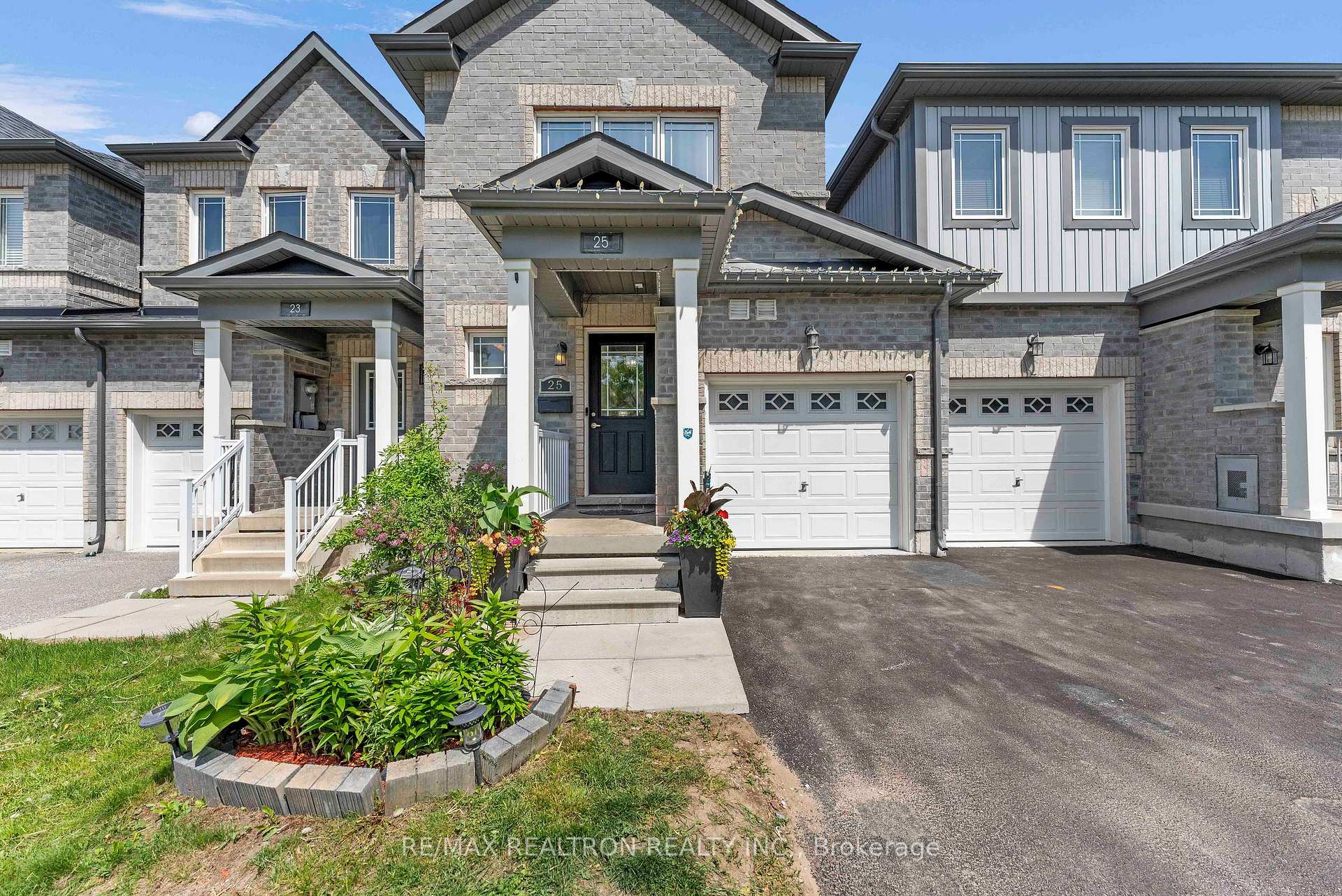 Photo 1 of 25 Robinson Street, Barrie, Allandale — HOMEH