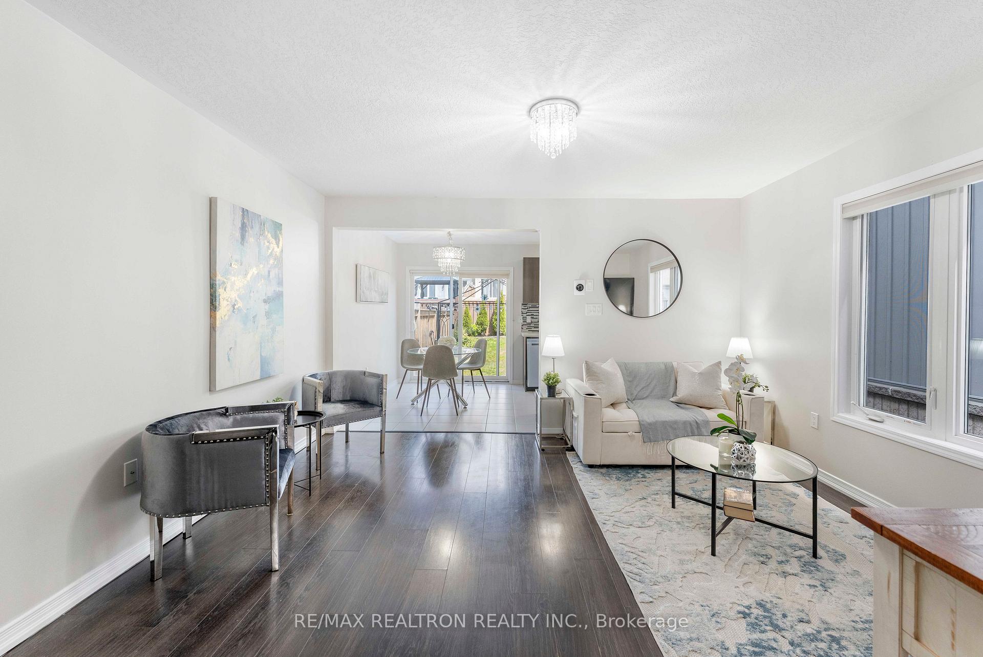 Photo 7 of 25 Robinson Street, Barrie, Allandale — HOMEH