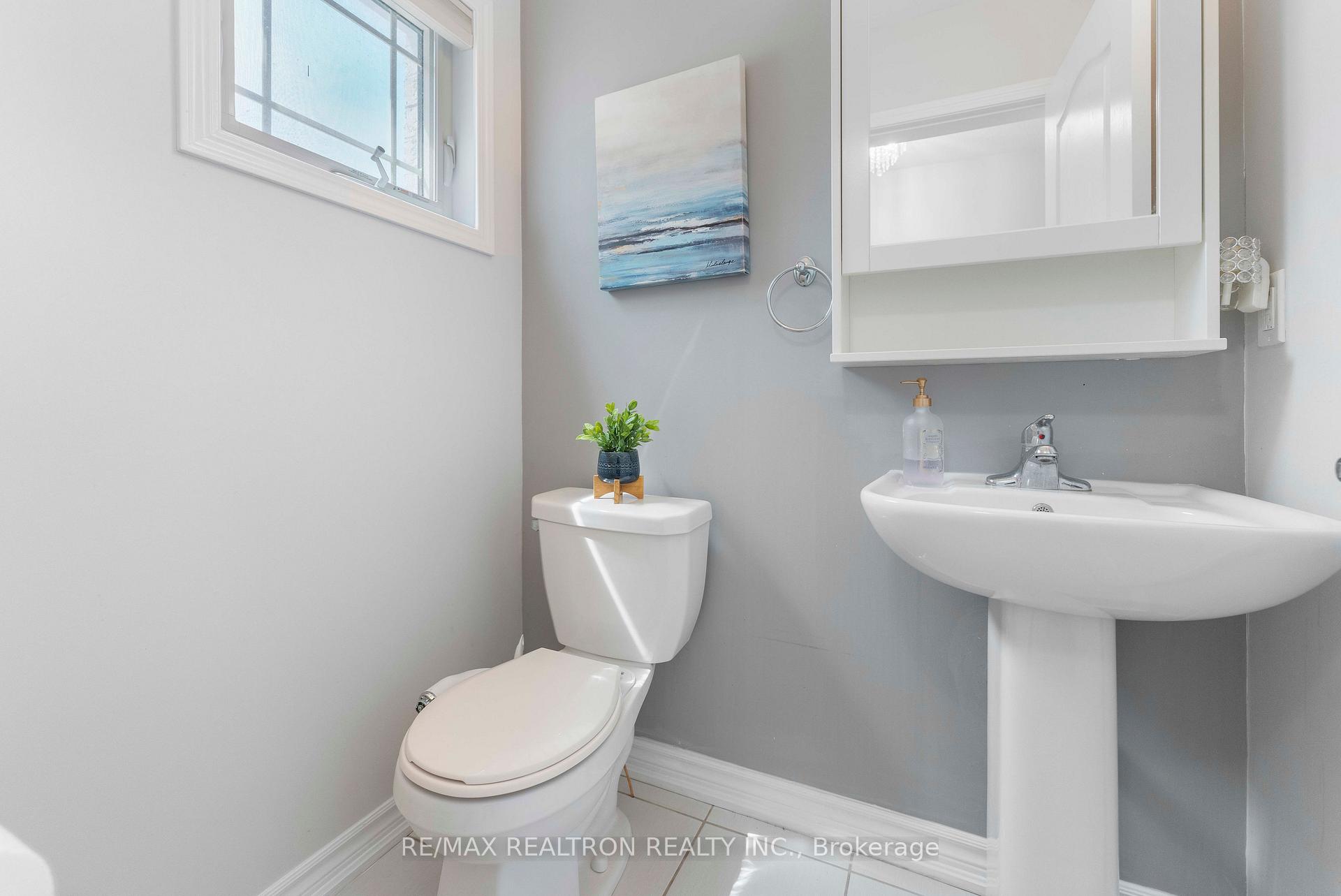 Photo 27 of 25 Robinson Street, Barrie, Allandale — HOMEH