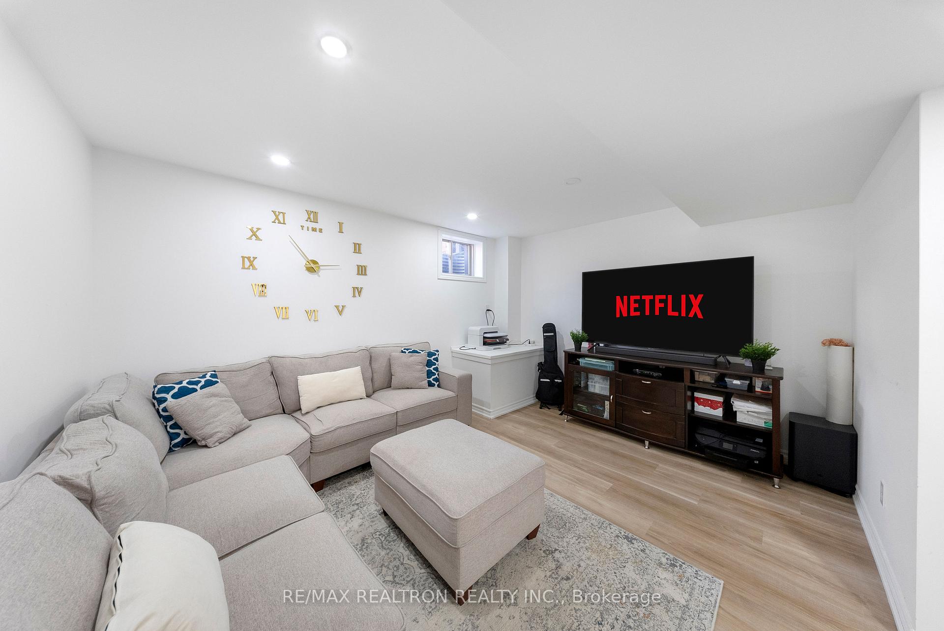 Photo 31 of 25 Robinson Street, Barrie, Allandale — HOMEH