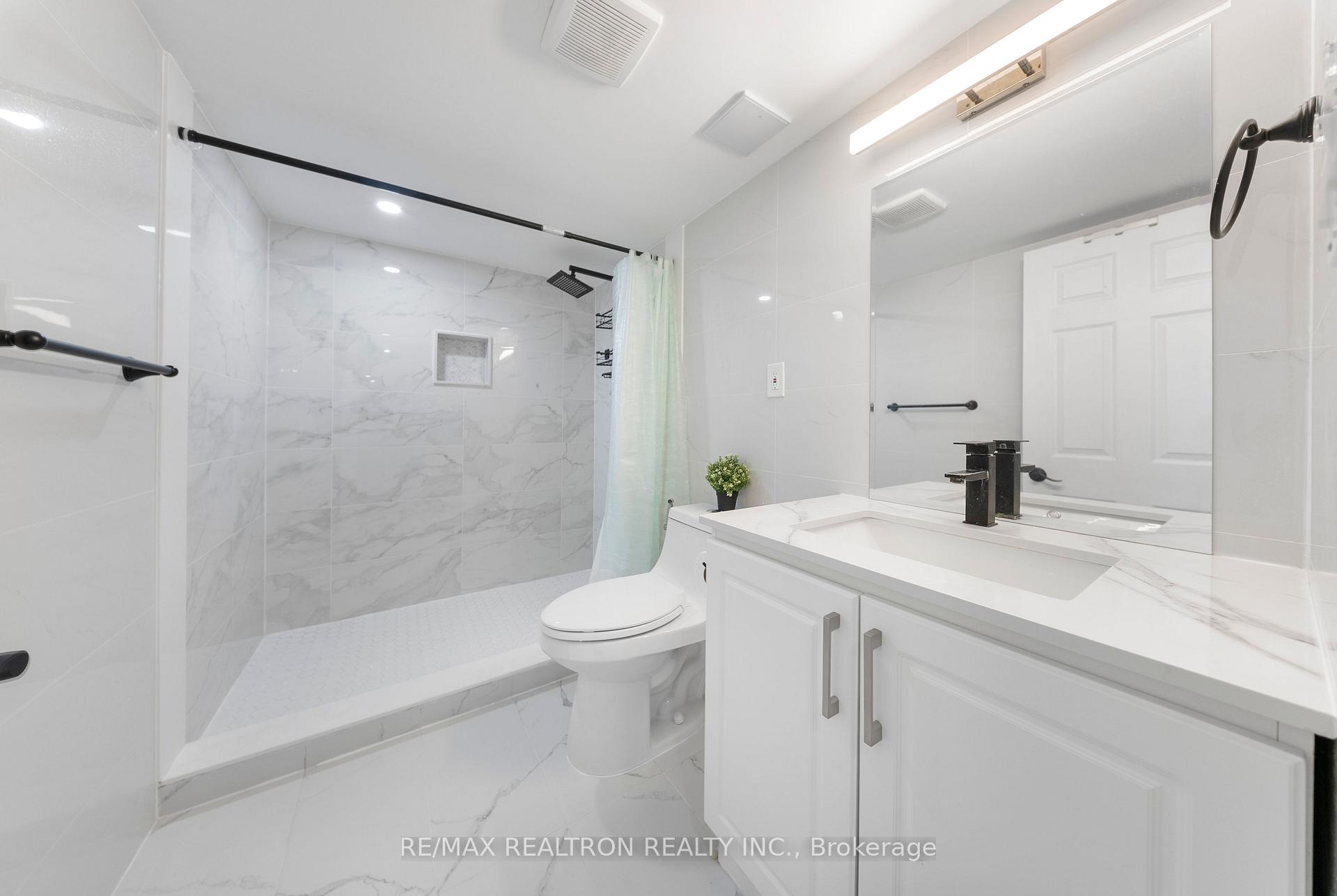 Photo 34 of 25 Robinson Street, Barrie, Allandale — HOMEH