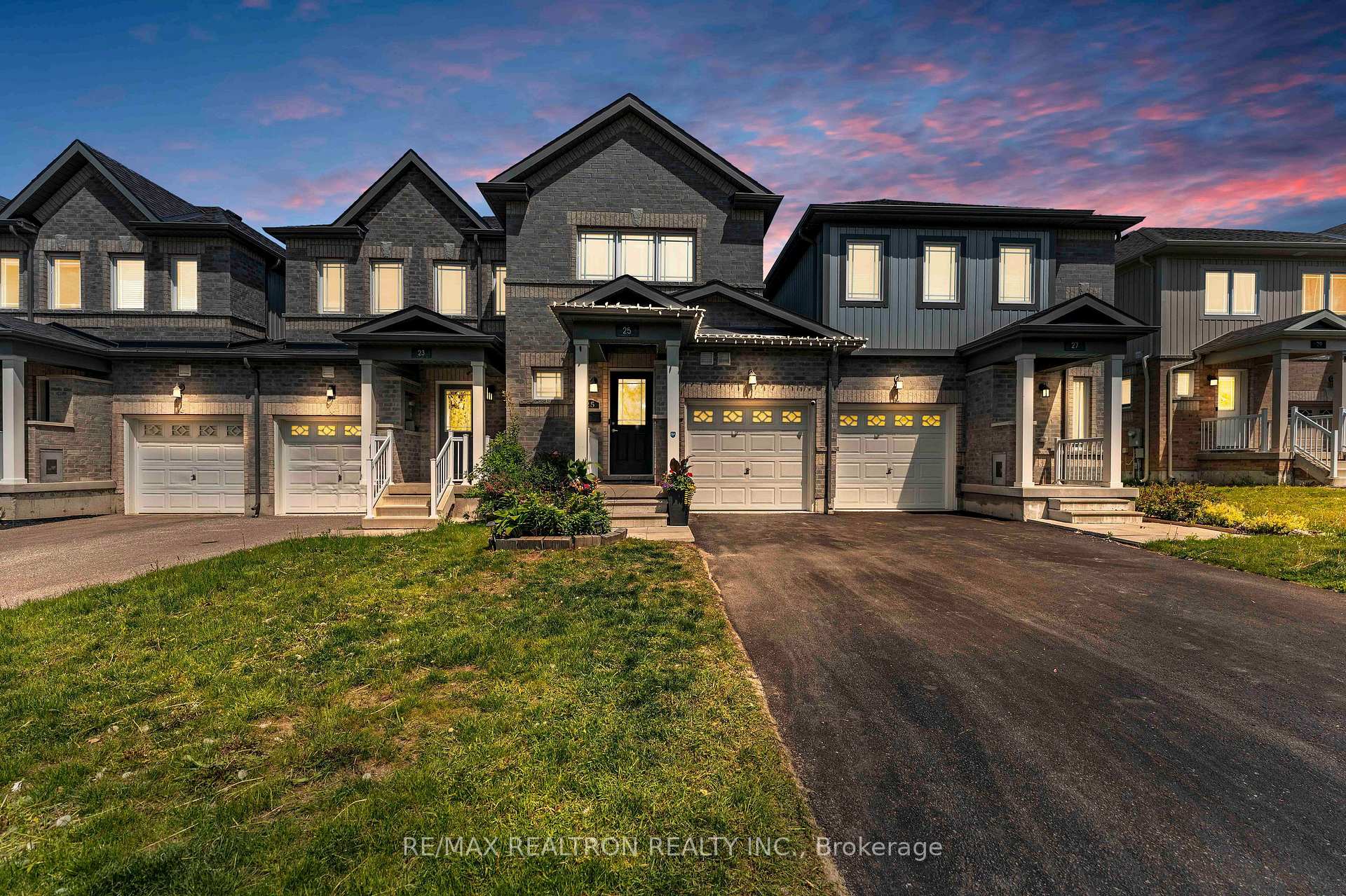 Photo 39 of 25 Robinson Street, Barrie, Allandale — HOMEH