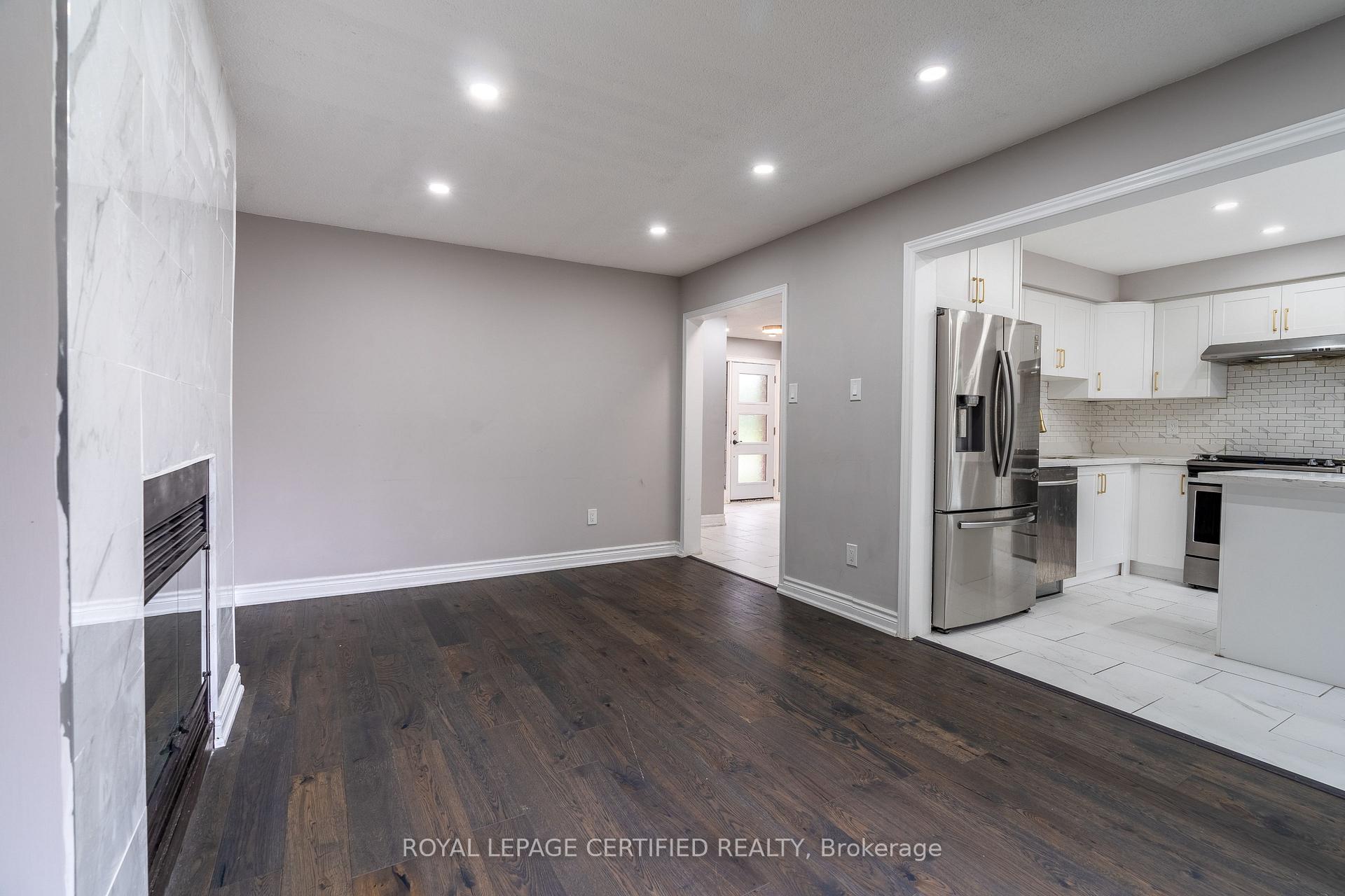 Photo 7 of 976 Grandview Street N, Oshawa, Pinecrest — HOMEH