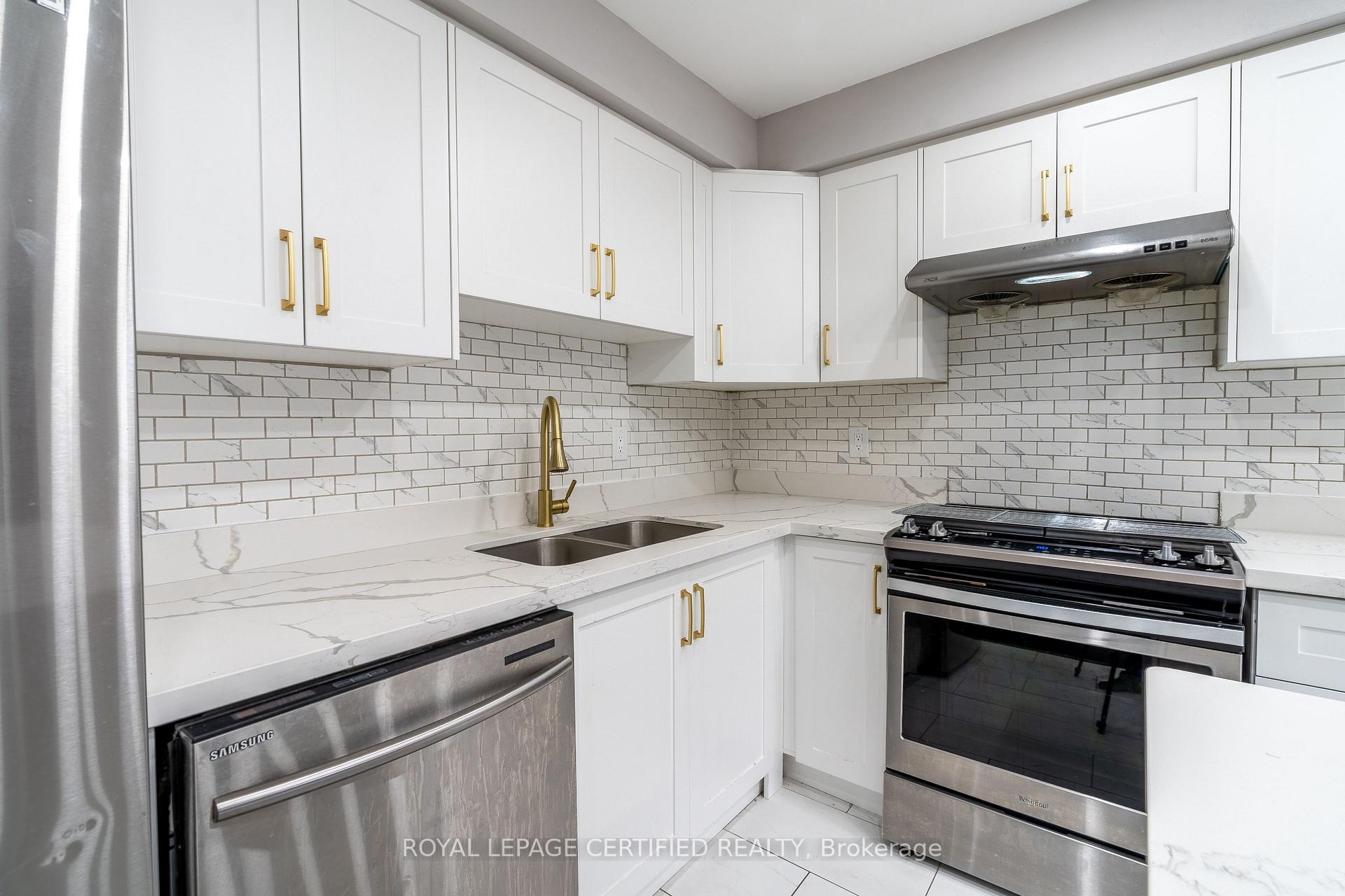 Photo 10 of 976 Grandview Street N, Oshawa, Pinecrest — HOMEH