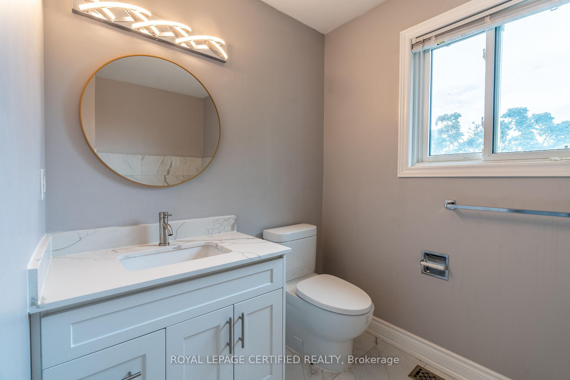 Photo 22 of 976 Grandview Street N, Oshawa, Pinecrest — HOMEH