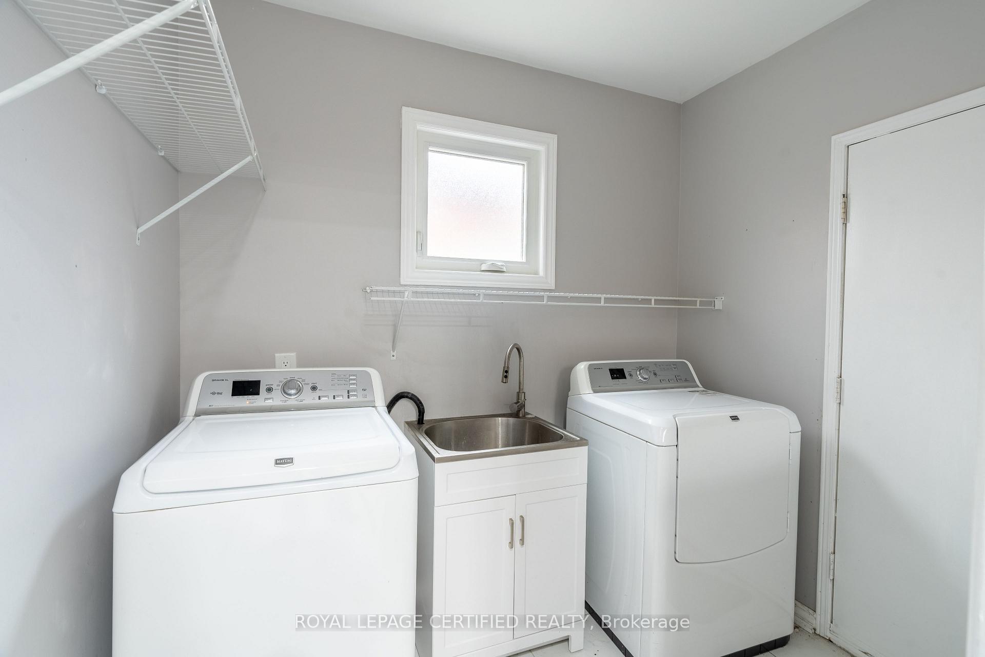Photo 24 of 976 Grandview Street N, Oshawa, Pinecrest — HOMEH